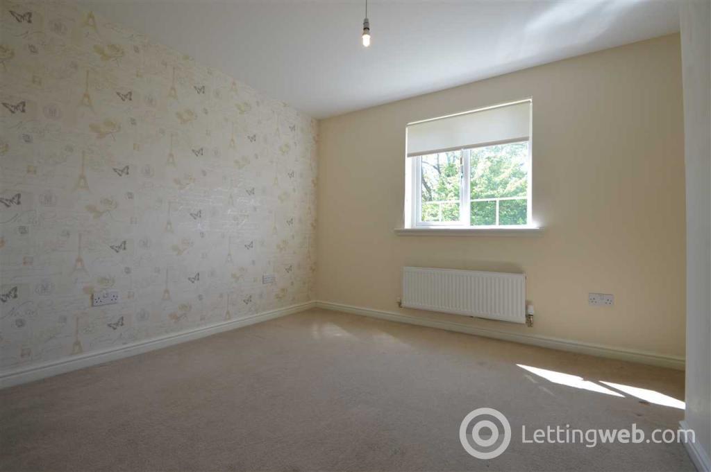 Property to rent in Dalzell Drive