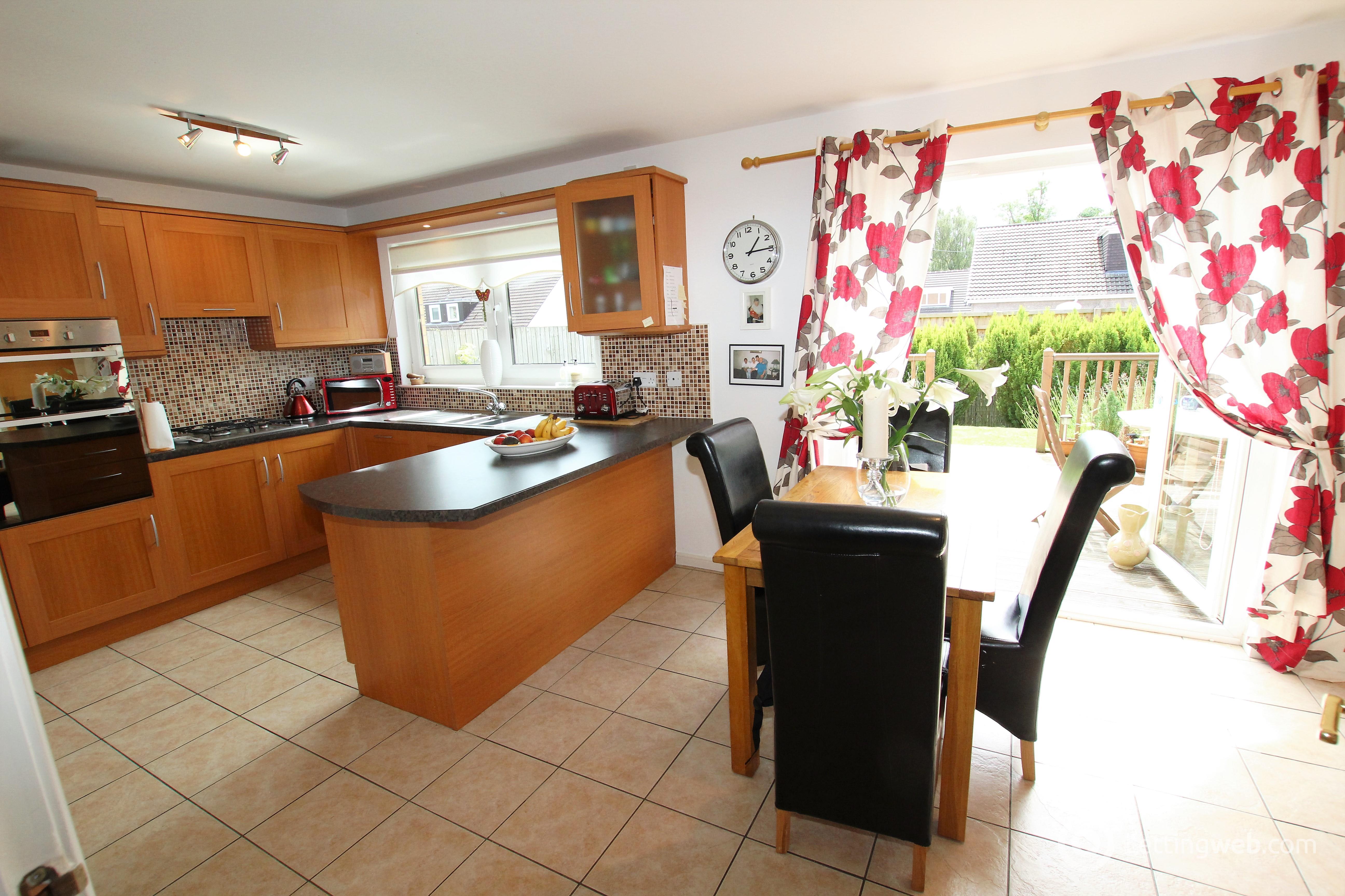 Property to rent in Dunbar Drive