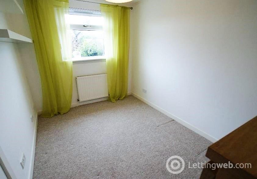 Property to rent in Bellshill Road