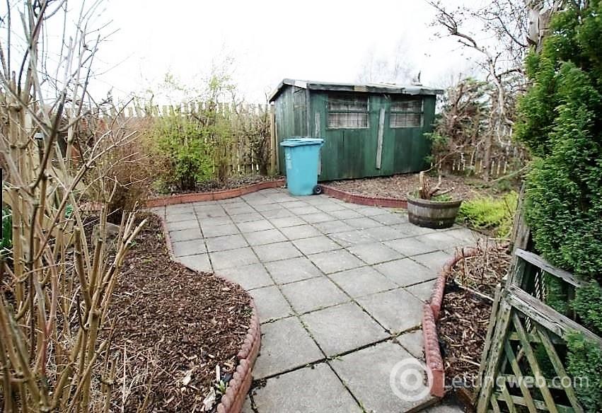 Property to rent in Bellshill Road