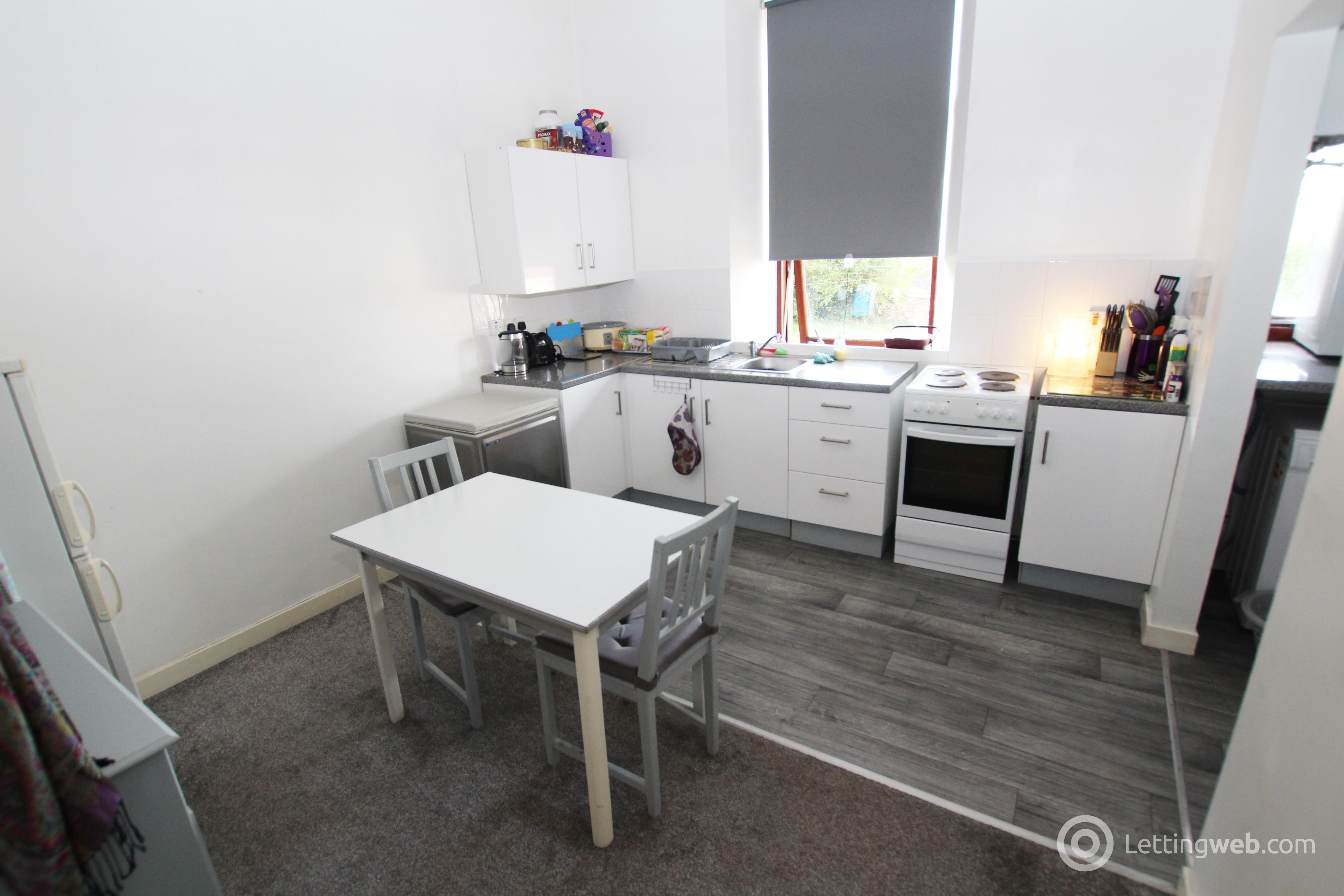 Property to rent in Low Waters Road