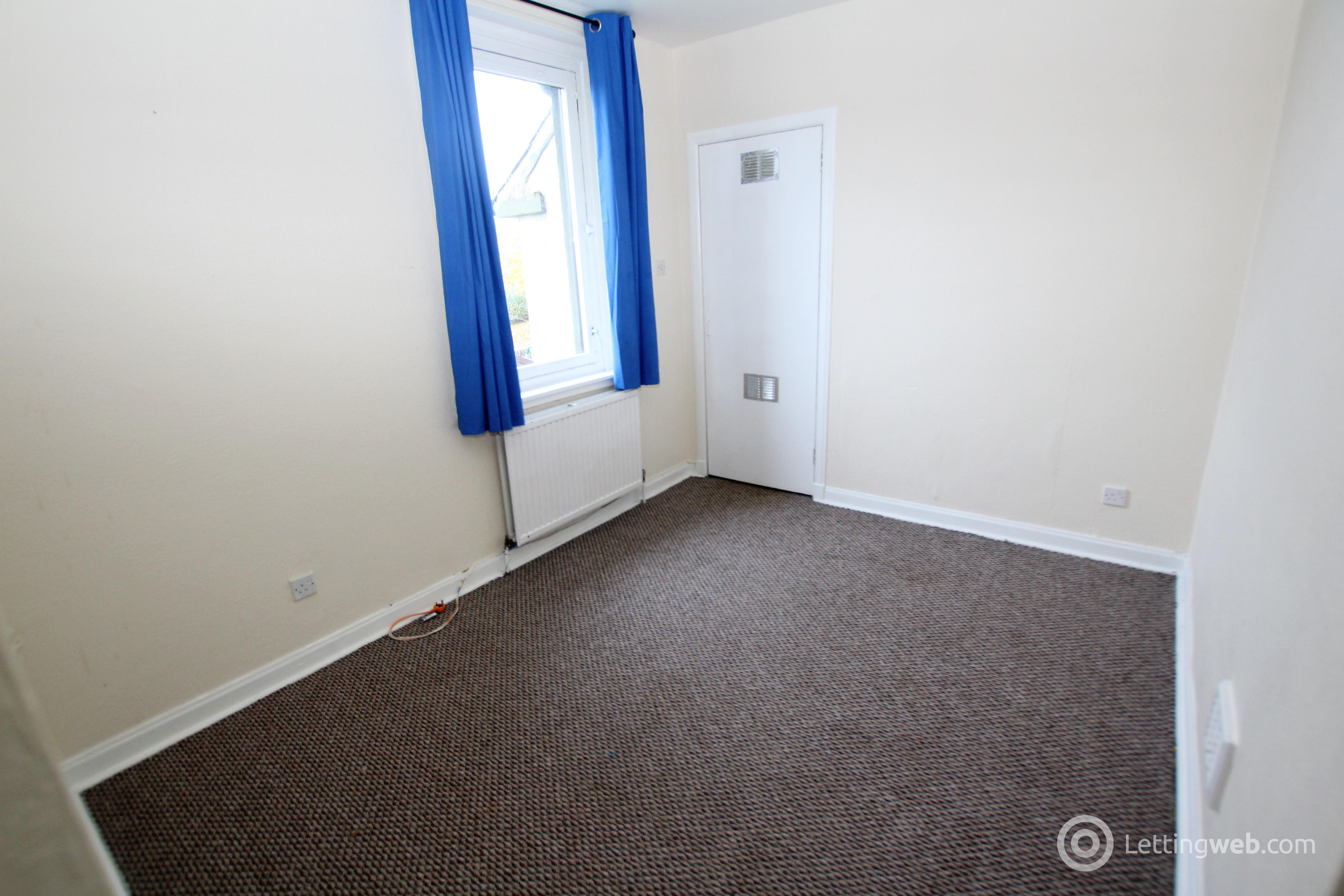 Property to rent in Chapel Street
