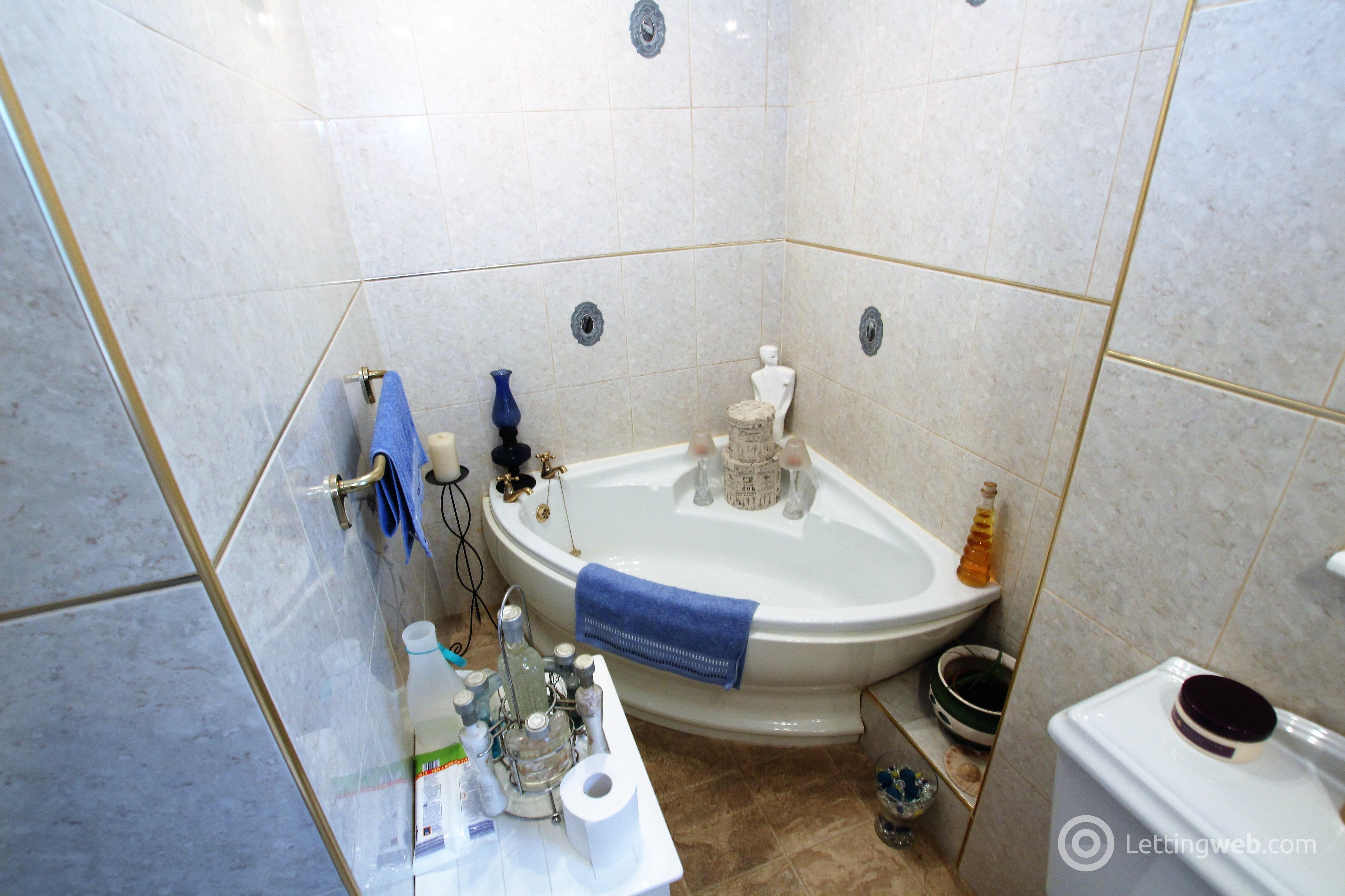 Property to rent in Airbles Street, Motherwell, Lanarkshire, ML1