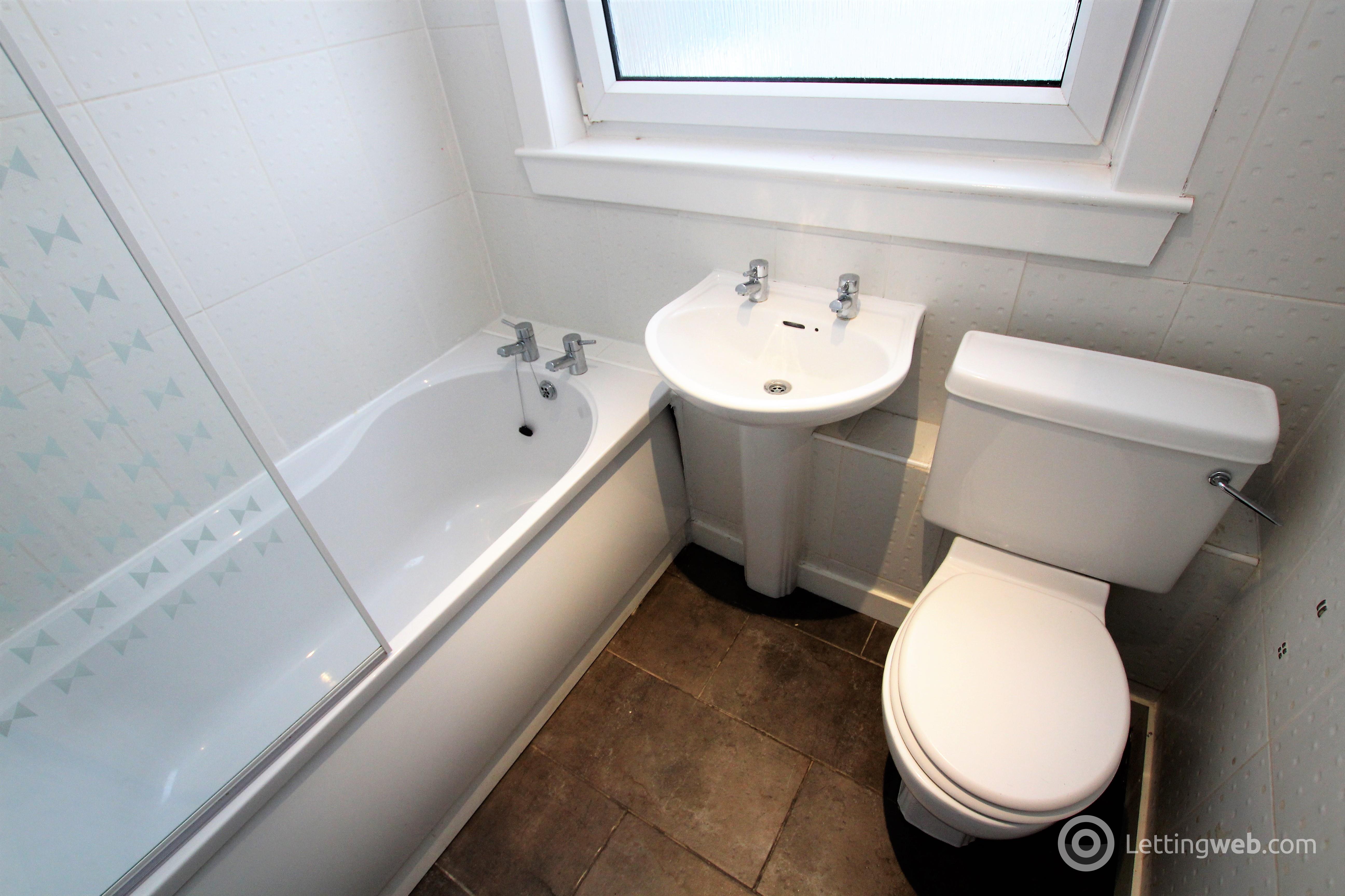 Property to rent in Primrose Crescent
