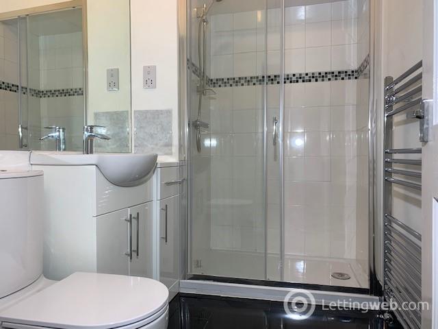 Property to rent in Menzies Road, Torry, Aberdeen, AB11 9BH