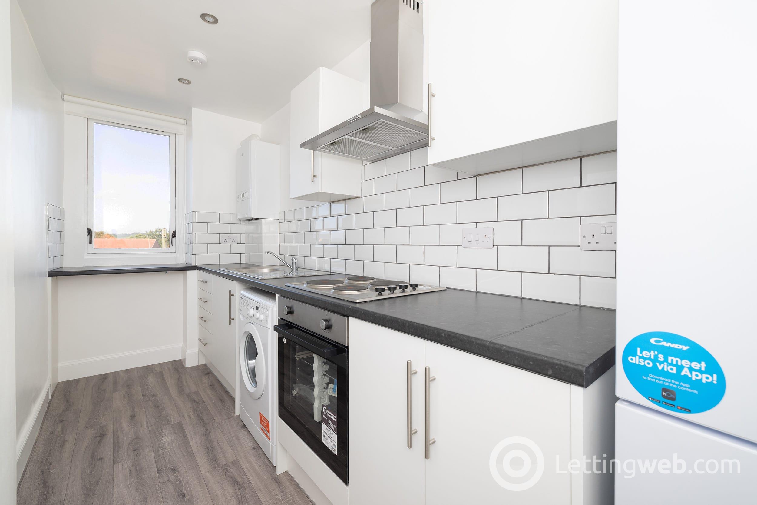 Property to rent in Clepington Road, Dundee