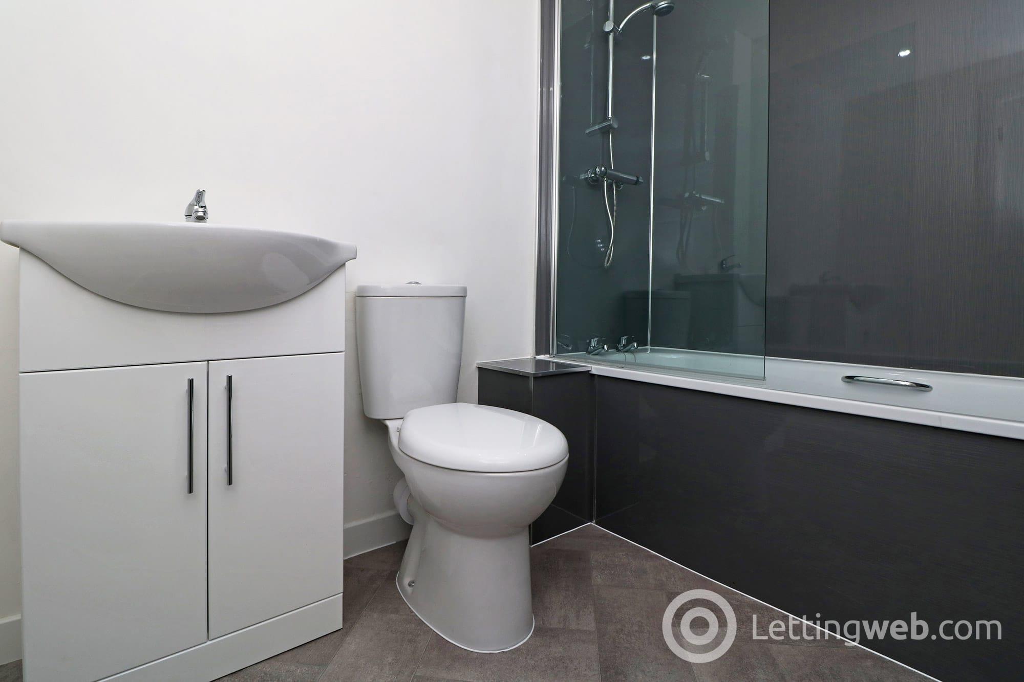 Property to rent in Clepington Road, Dundee