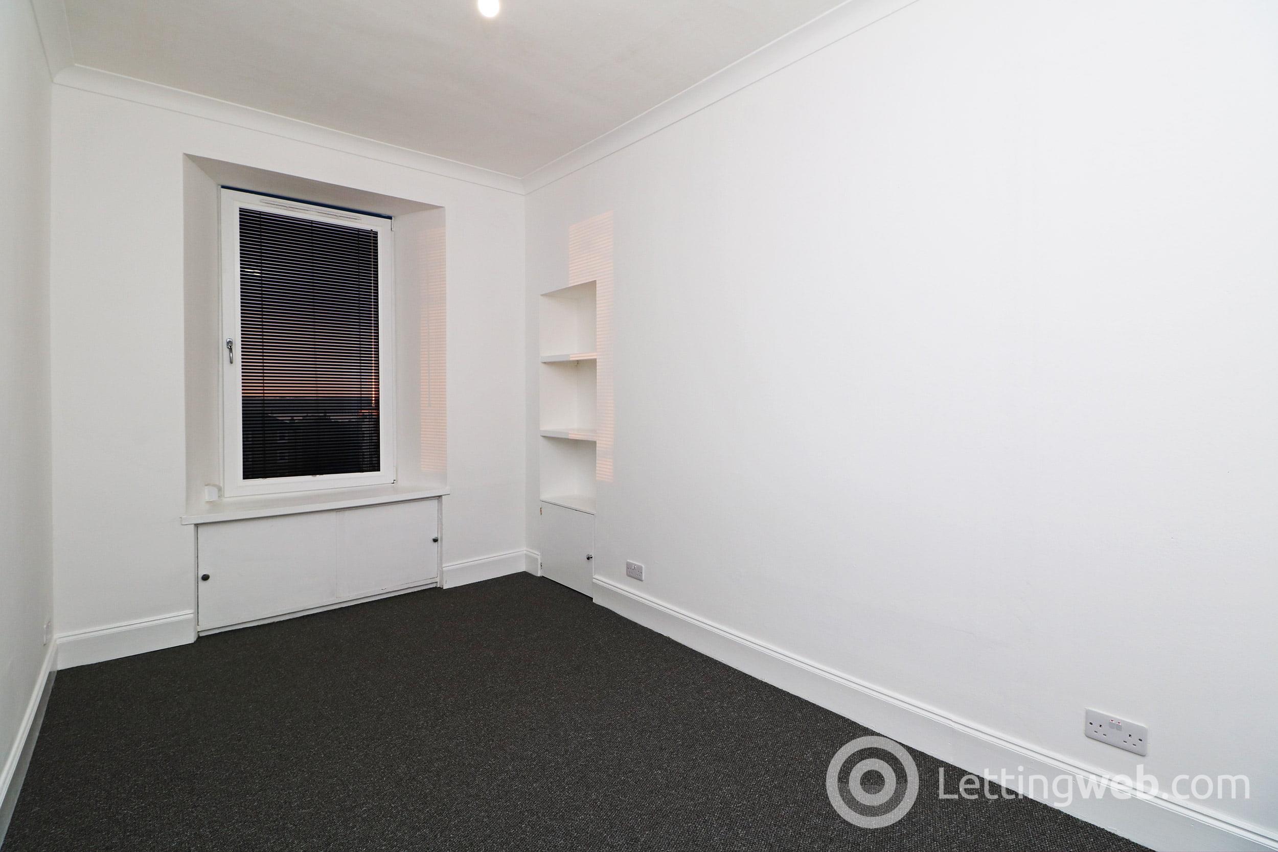 Property to rent in Clepington Road, Dundee