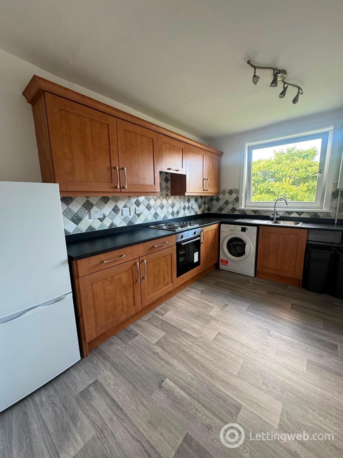 Property to rent in Dee Gardens, Dundee