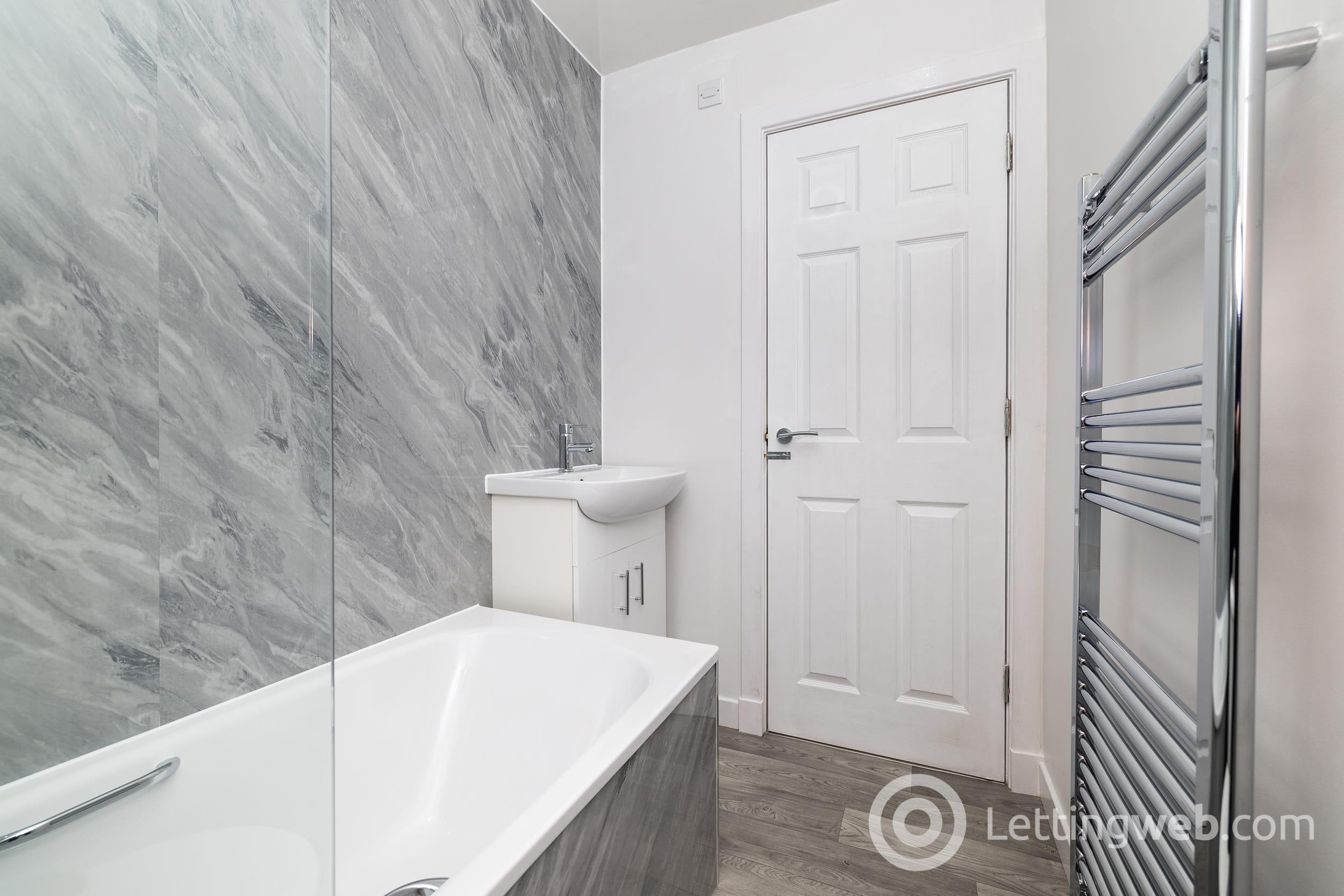 Property to rent in Strathmartine Road, Dundee