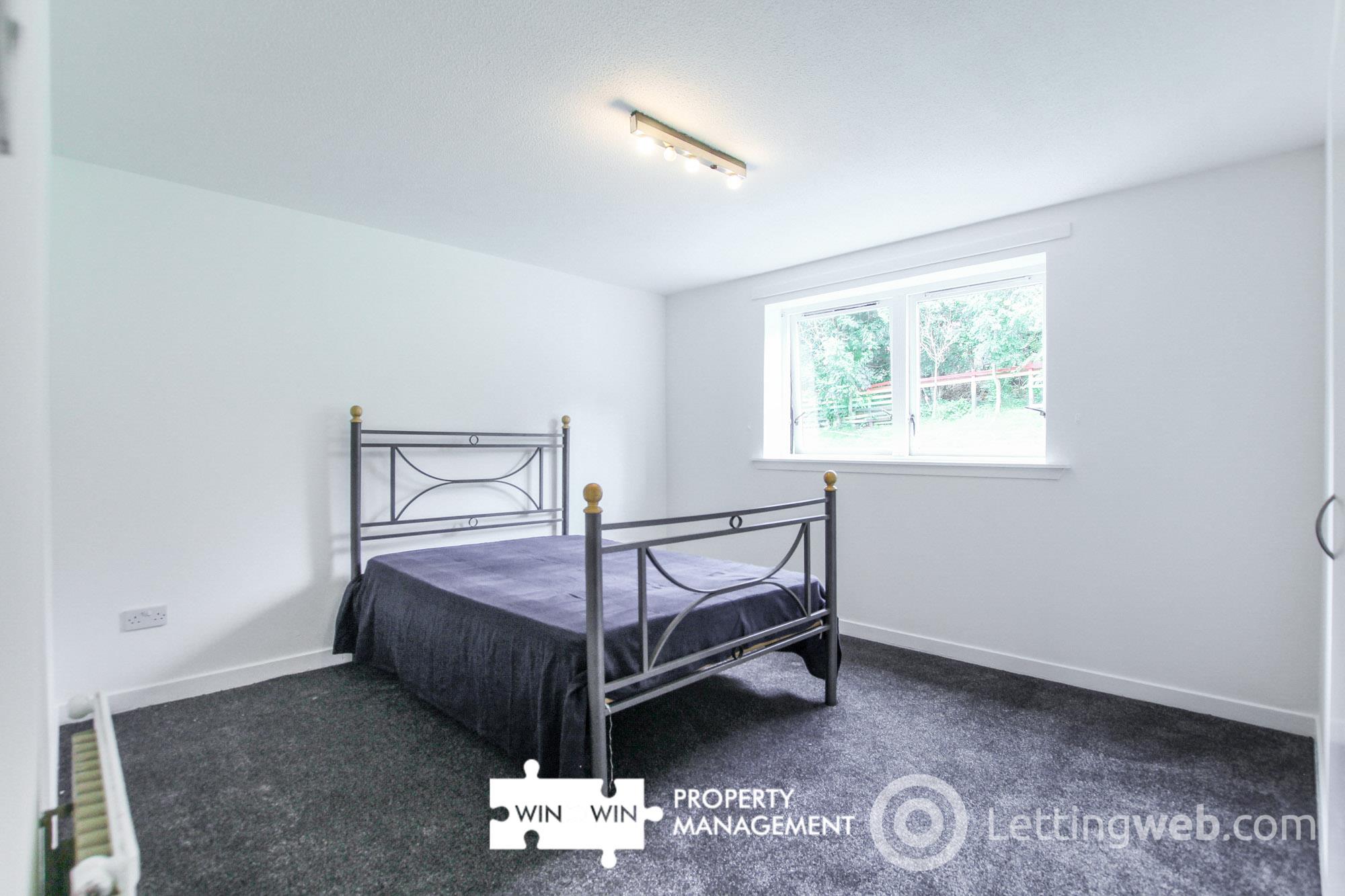 Property to rent in 1/2, 12 Moorfoot Avenue, Paisley, PA2 8AE