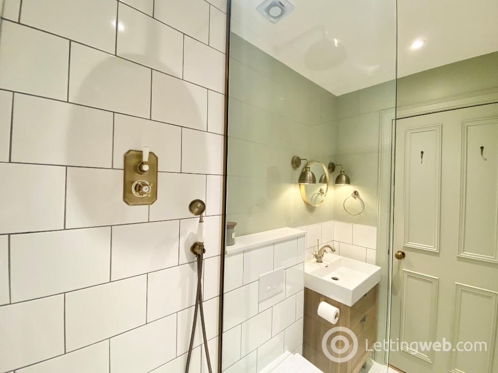 Property to rent in Buckingham Terrace, Botanics, Glasgow, G12 8EB