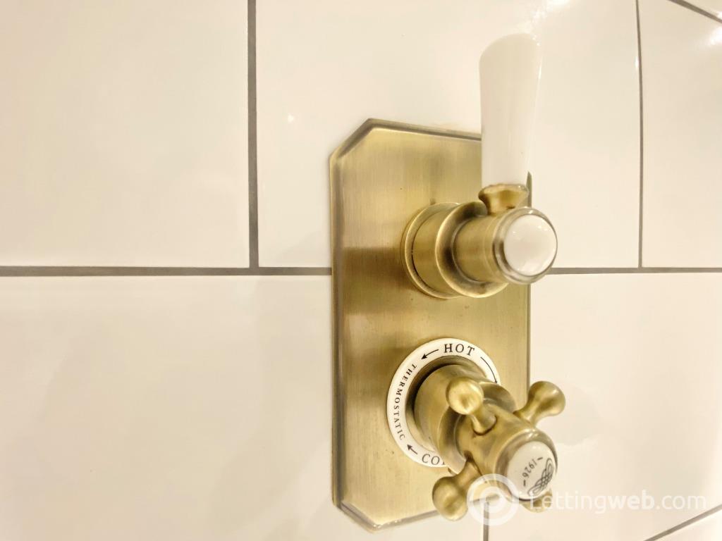 Property to rent in Buckingham Terrace, Botanics, Glasgow, G12 8EB