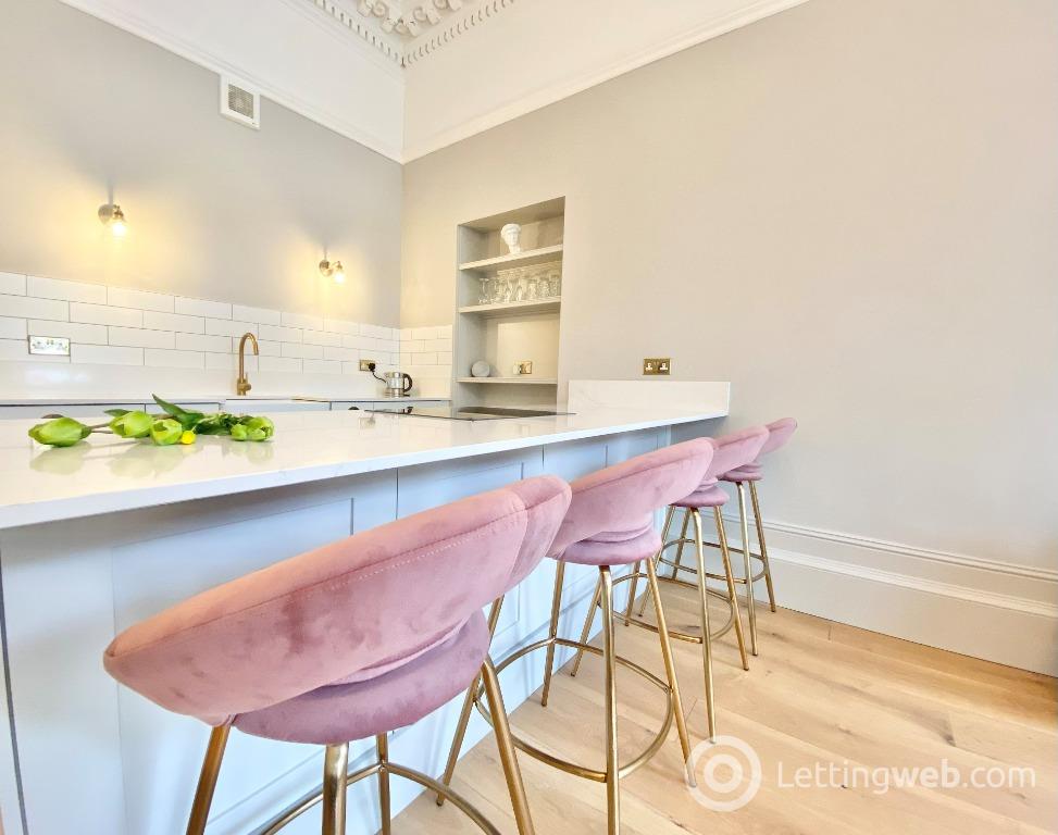 Property to rent in Buckingham Terrace, Botanics, Glasgow, G12 8EB