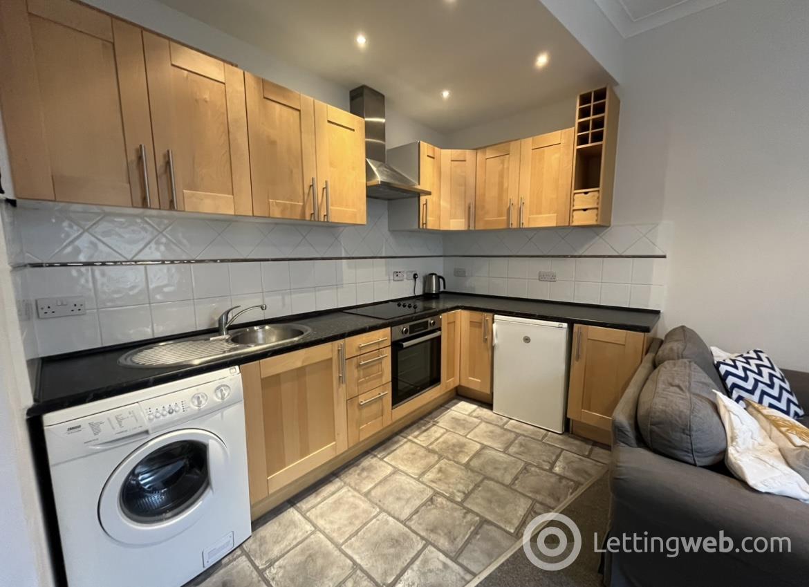 Property to rent in 19/2 Montgomery Street, Hillside, EDINBURGH. EH7 5JU