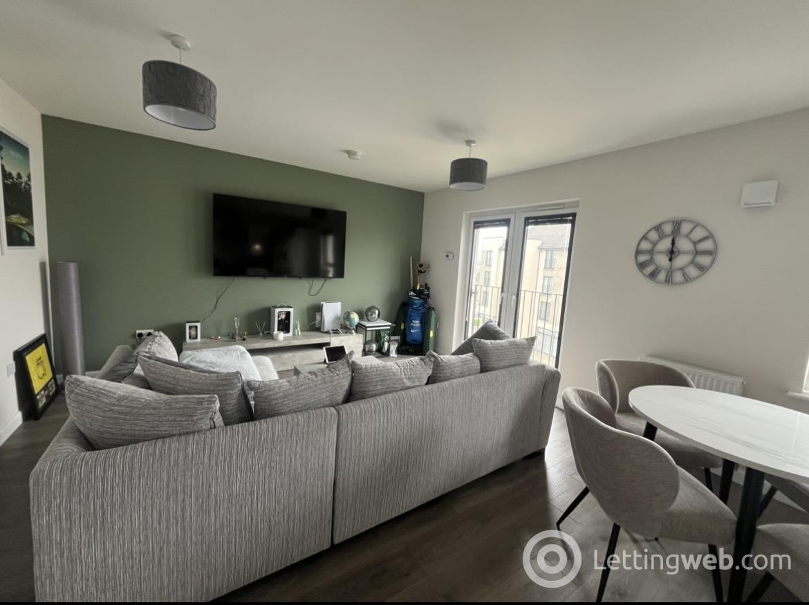 Property to rent in Bowbridge Crescent, Edinburgh, EH7 8UX