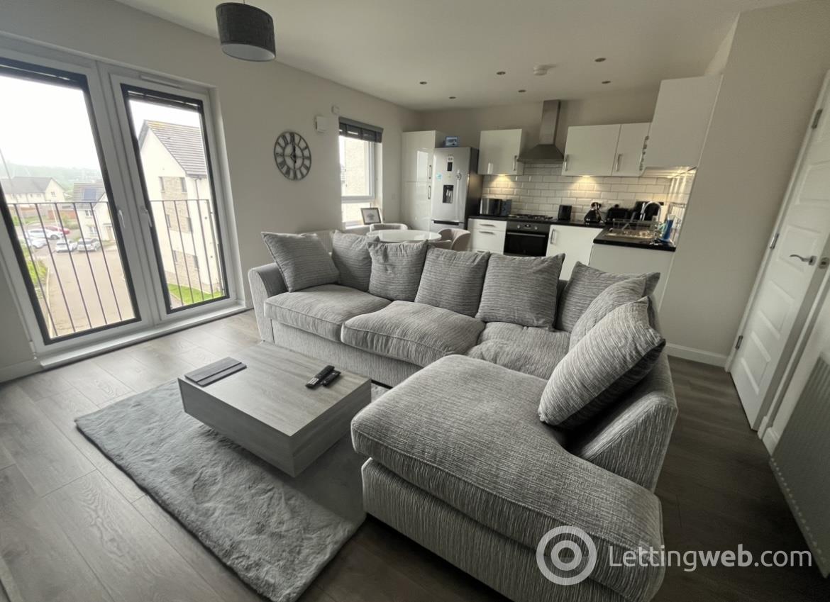 Property to rent in Bowbridge Crescent, Edinburgh, EH7 8UX