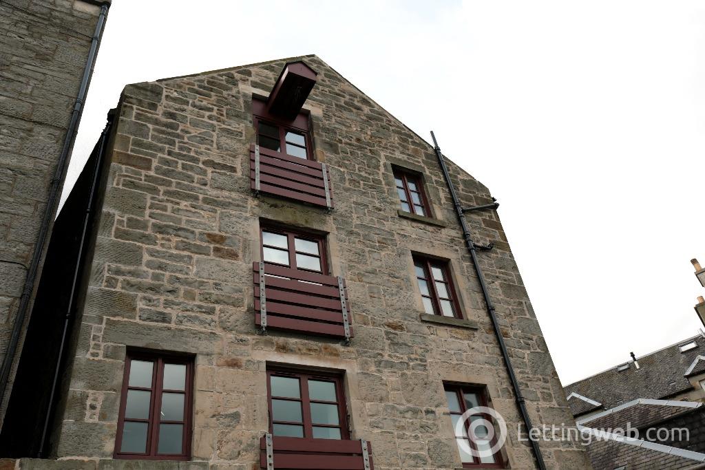 Property to rent in 58/1A Timberbush, The Shore, EH6 6QH