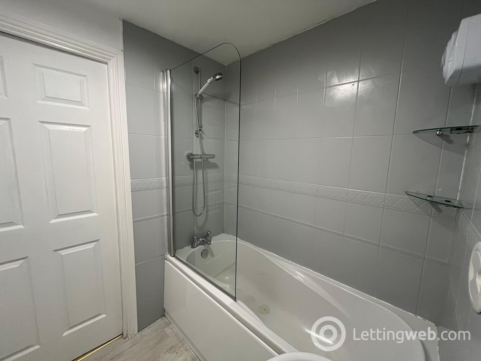 Property to rent in 27 Meikle Inch Lane, Bathgate, EH54 2UF