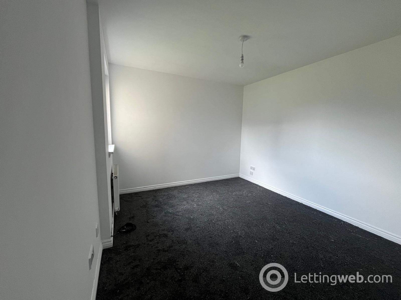 Property to rent in 27 Meikle Inch Lane, Bathgate, EH54 2UF