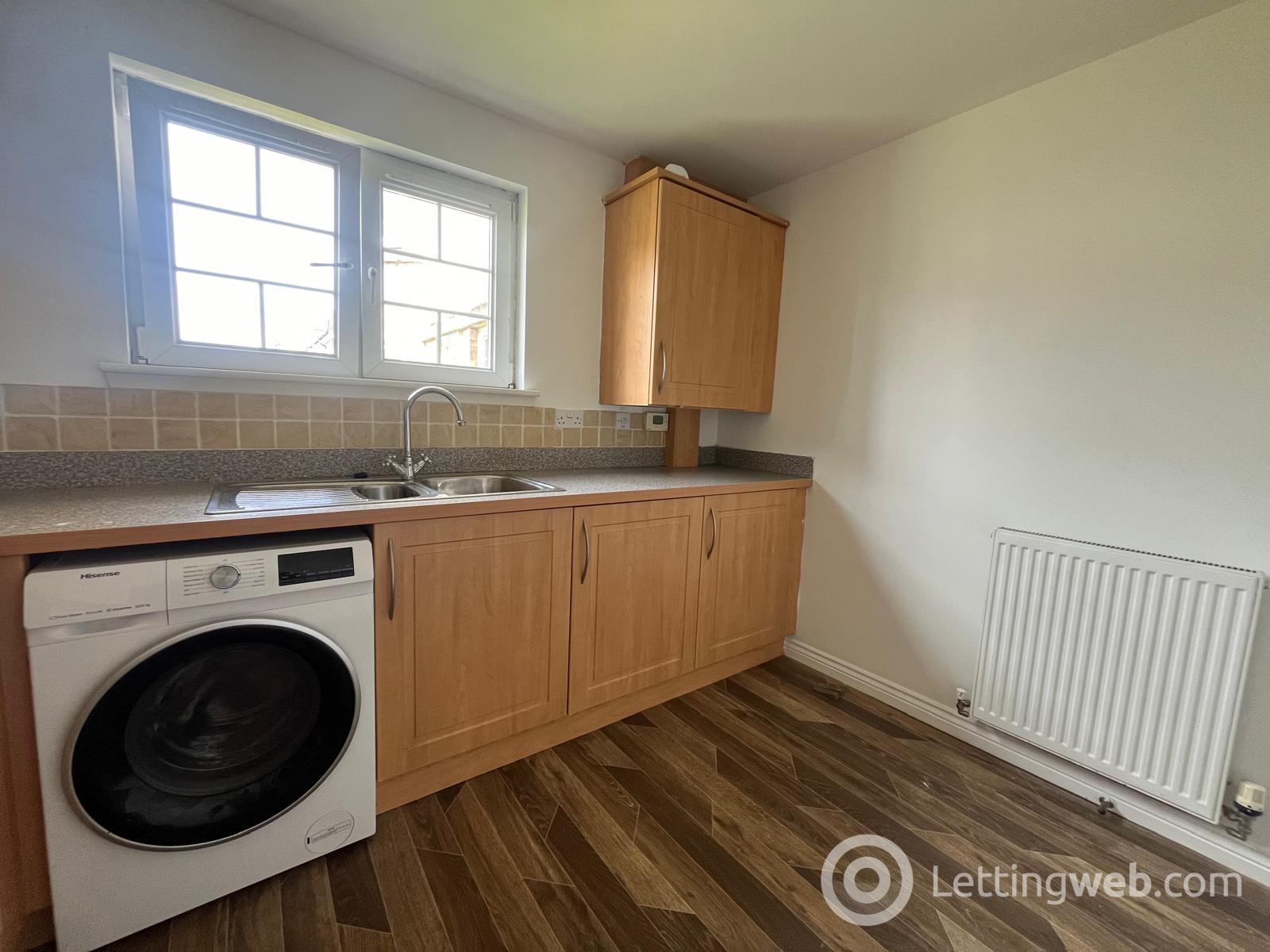 Property to rent in 27 Meikle Inch Lane, Bathgate, EH54 2UF
