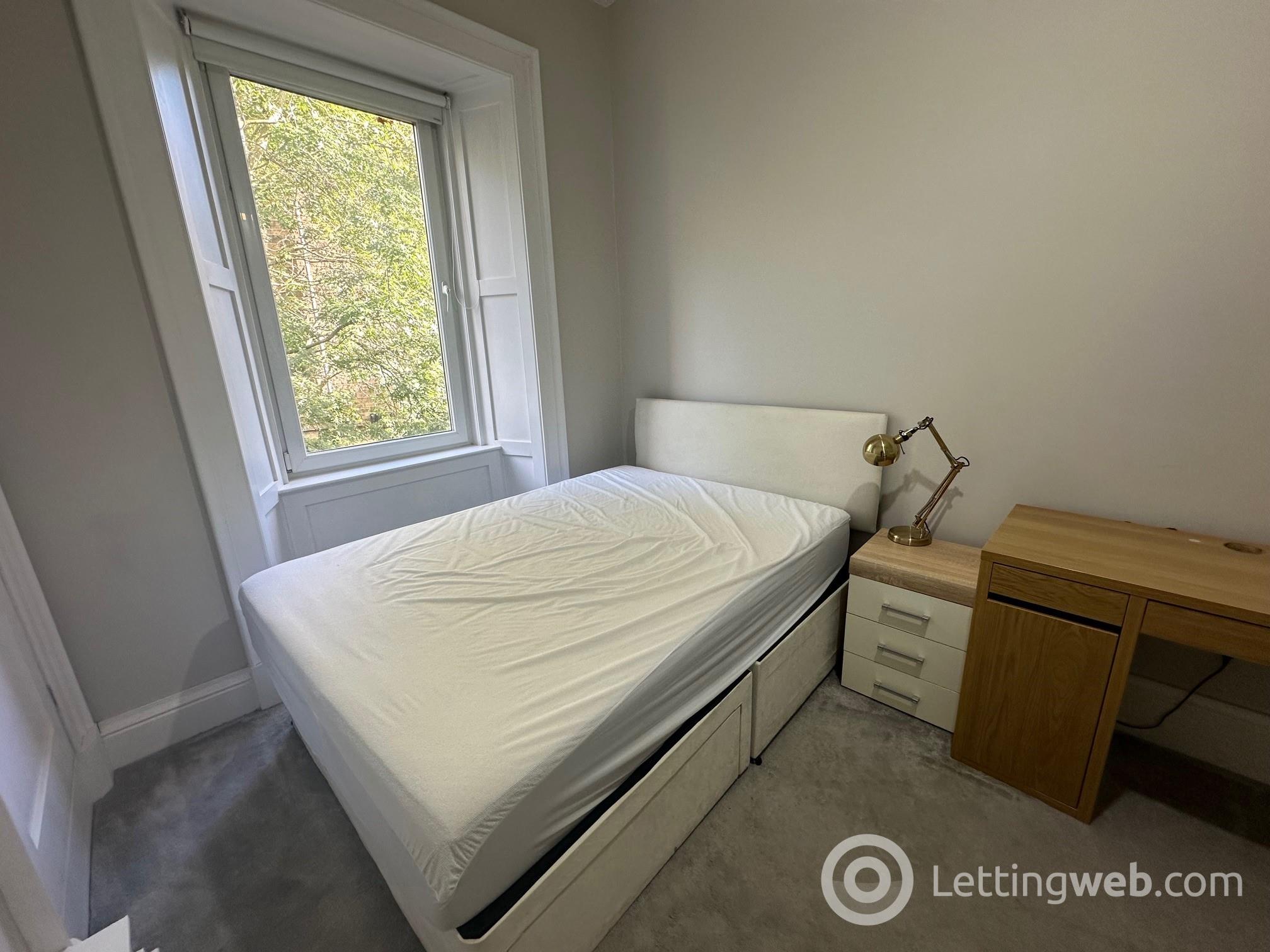 Property to rent in 25/6 Milton Street, EH8 8HA