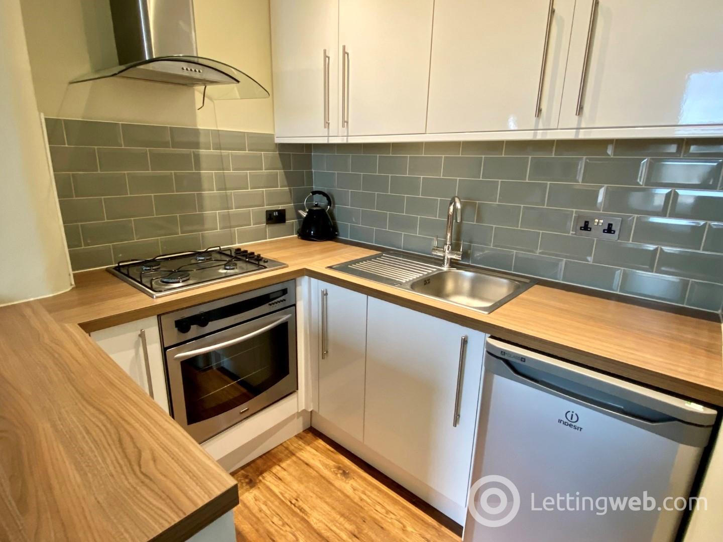 Property to rent in 5/6 Wheatfield Place, EH11 2PD