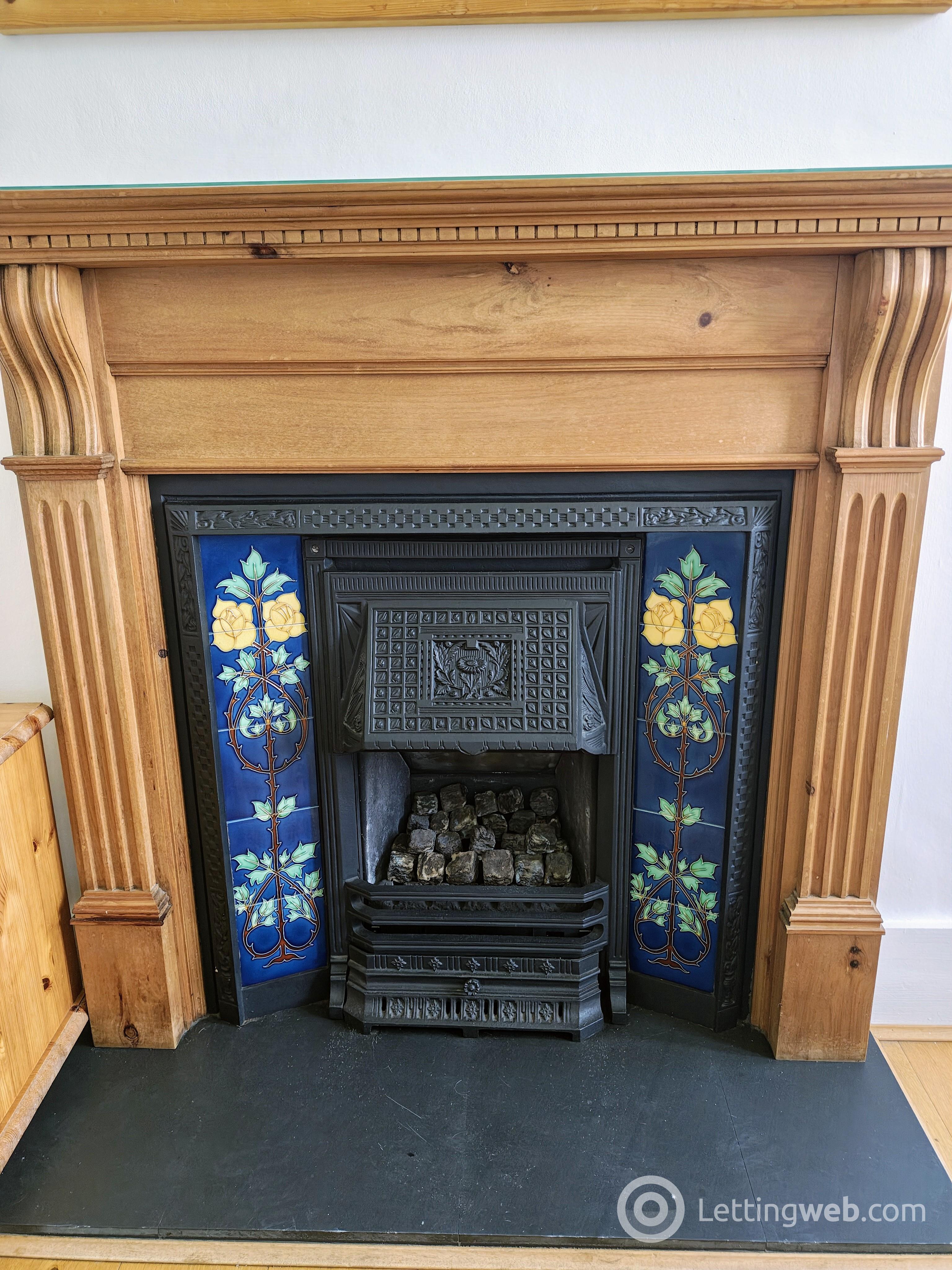 Property to rent in 11/8 (3F2) Comley Bank Road
