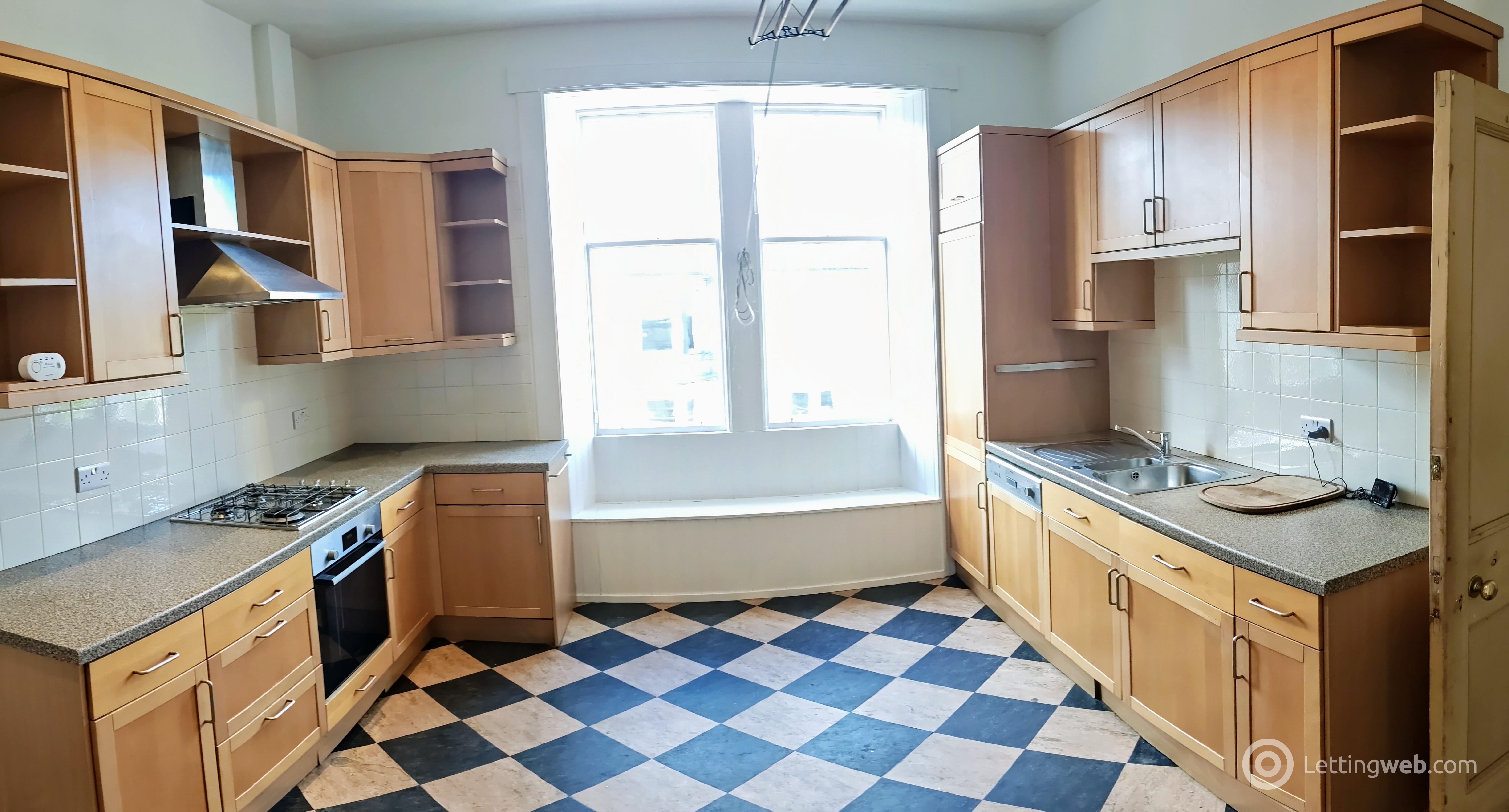 Property to rent in 11/8 (3F2) Comley Bank Road