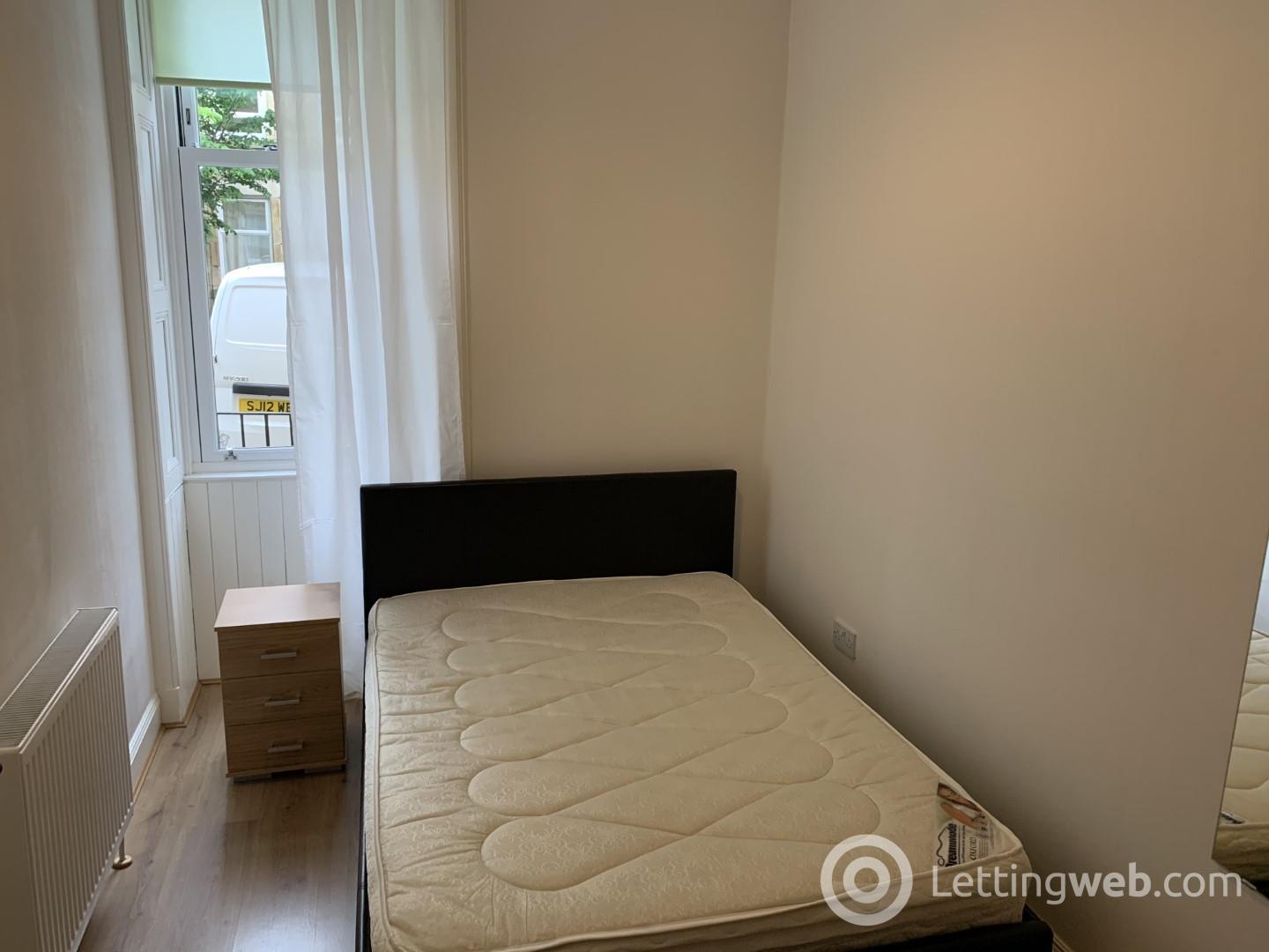 Property to rent in 17/2 Wardlaw Street, Edinburgh, EH11 1TN
