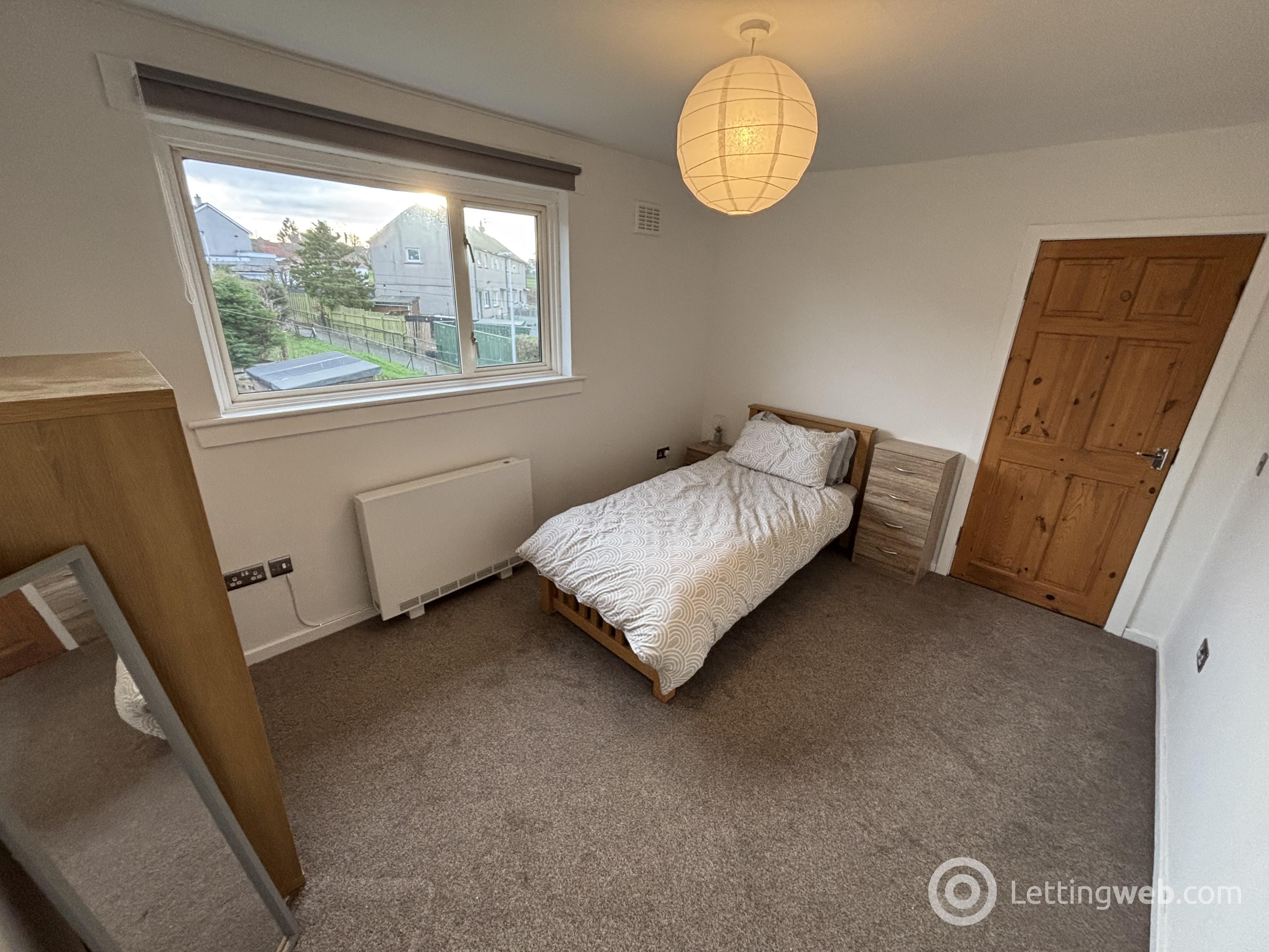Property to rent in 14 Oxenfoord Drive, Pathhead