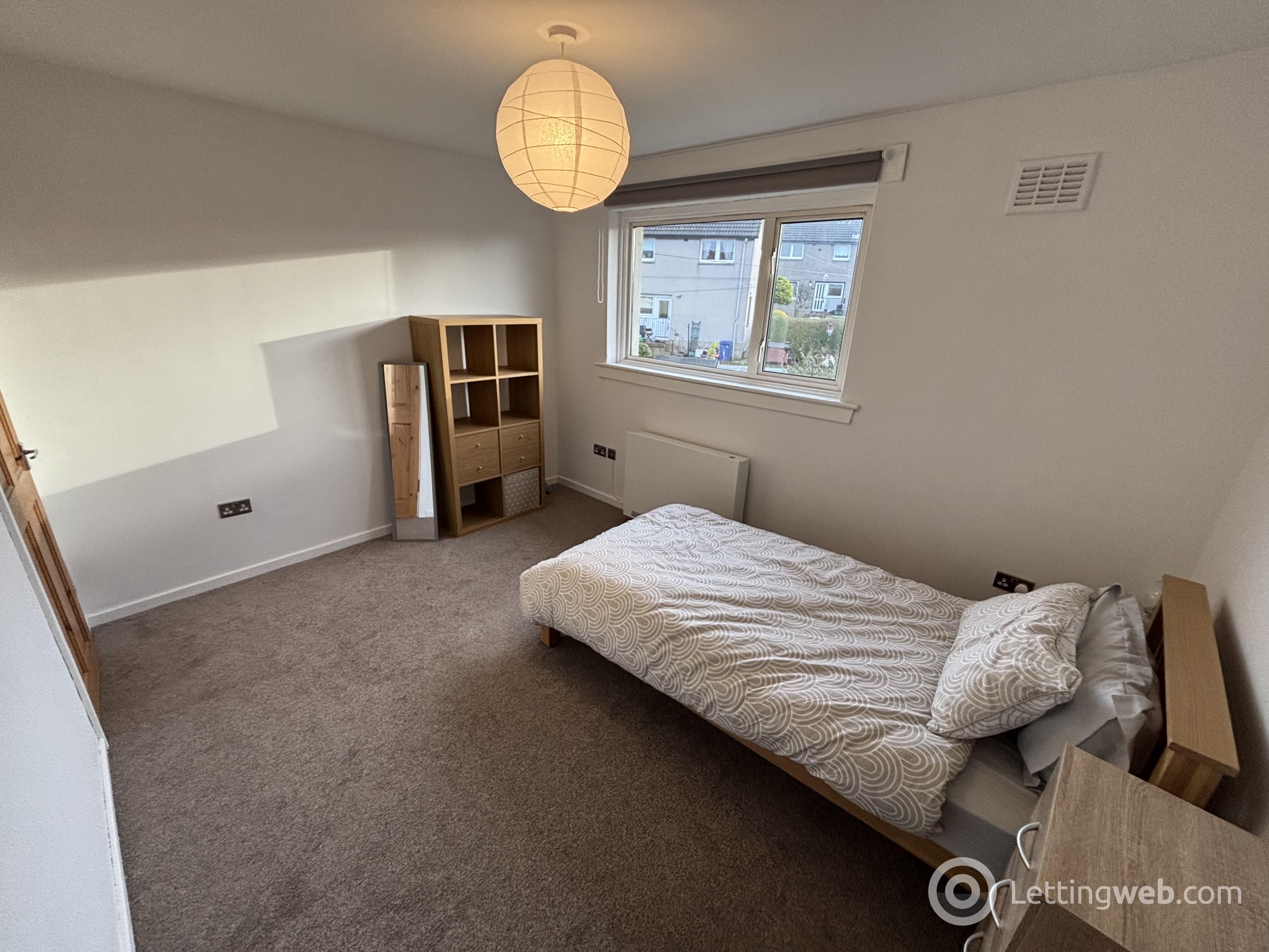 Property to rent in 14 Oxenfoord Drive, Pathhead