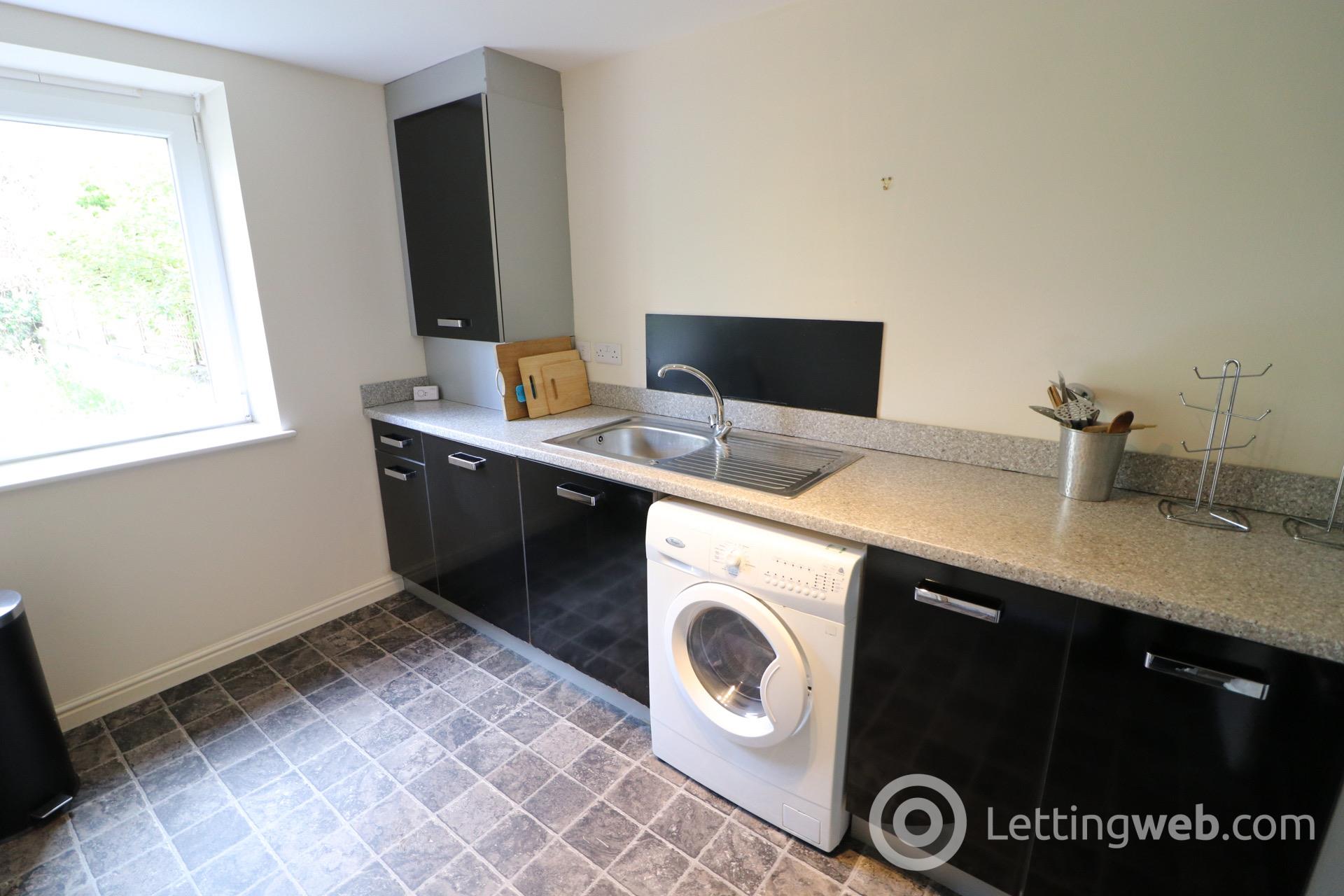 Property to rent in Flat 1, 11 Slateford Gait, Edinburgh, EH11 1GW