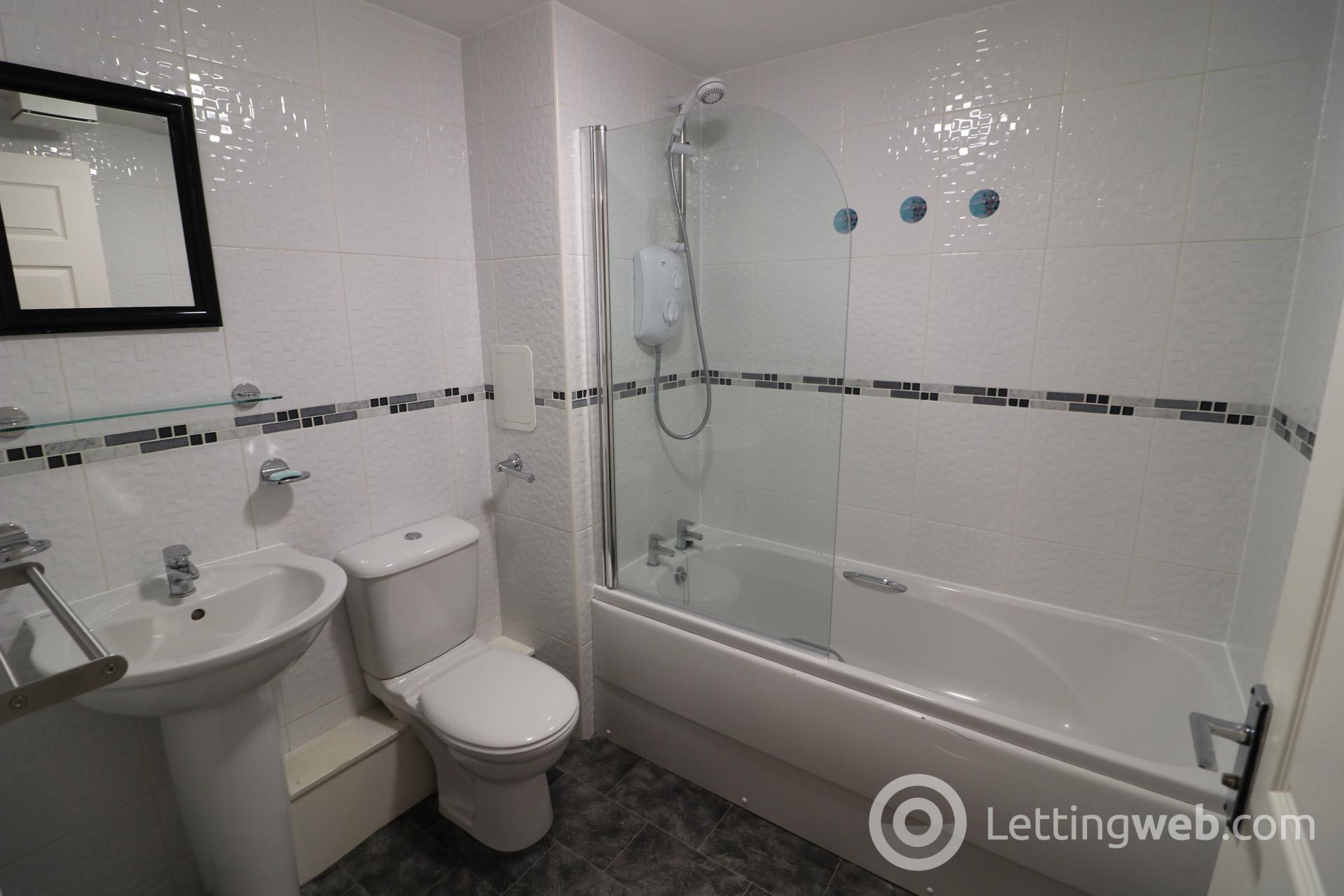 Property to rent in Flat 1, 11 Slateford Gait, Edinburgh, EH11 1GW
