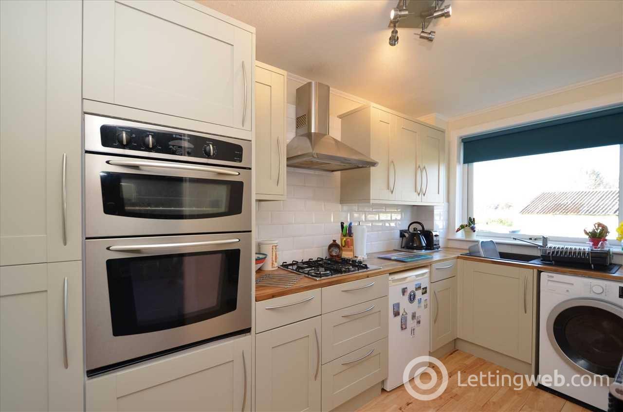 Property to rent in 19 Allanvale Road, Bridge of Allan, Stirling, FK9 4NU