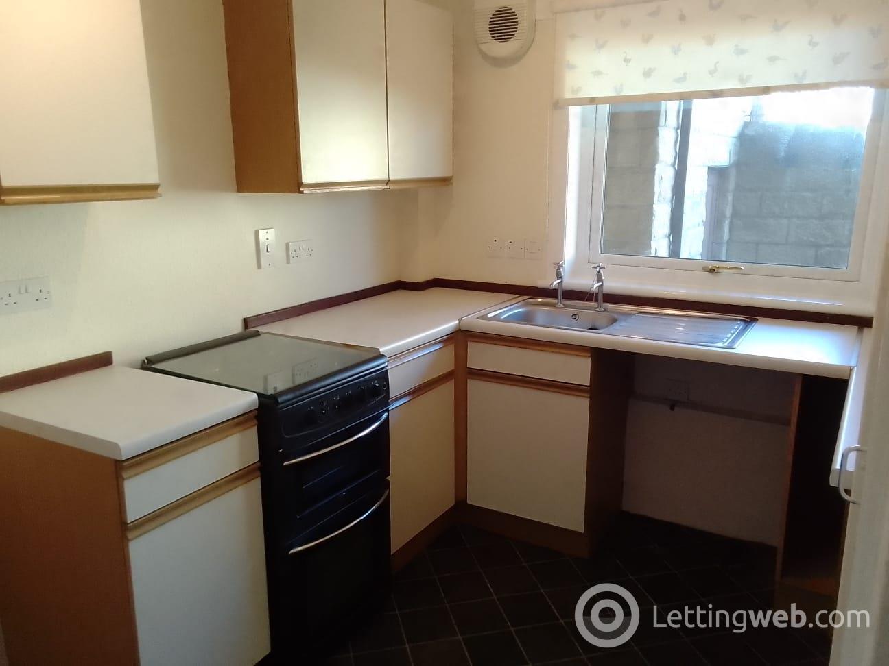 Property to rent in 27 Cross Street, Dysart, Kirkcaldy, KY1 2UD