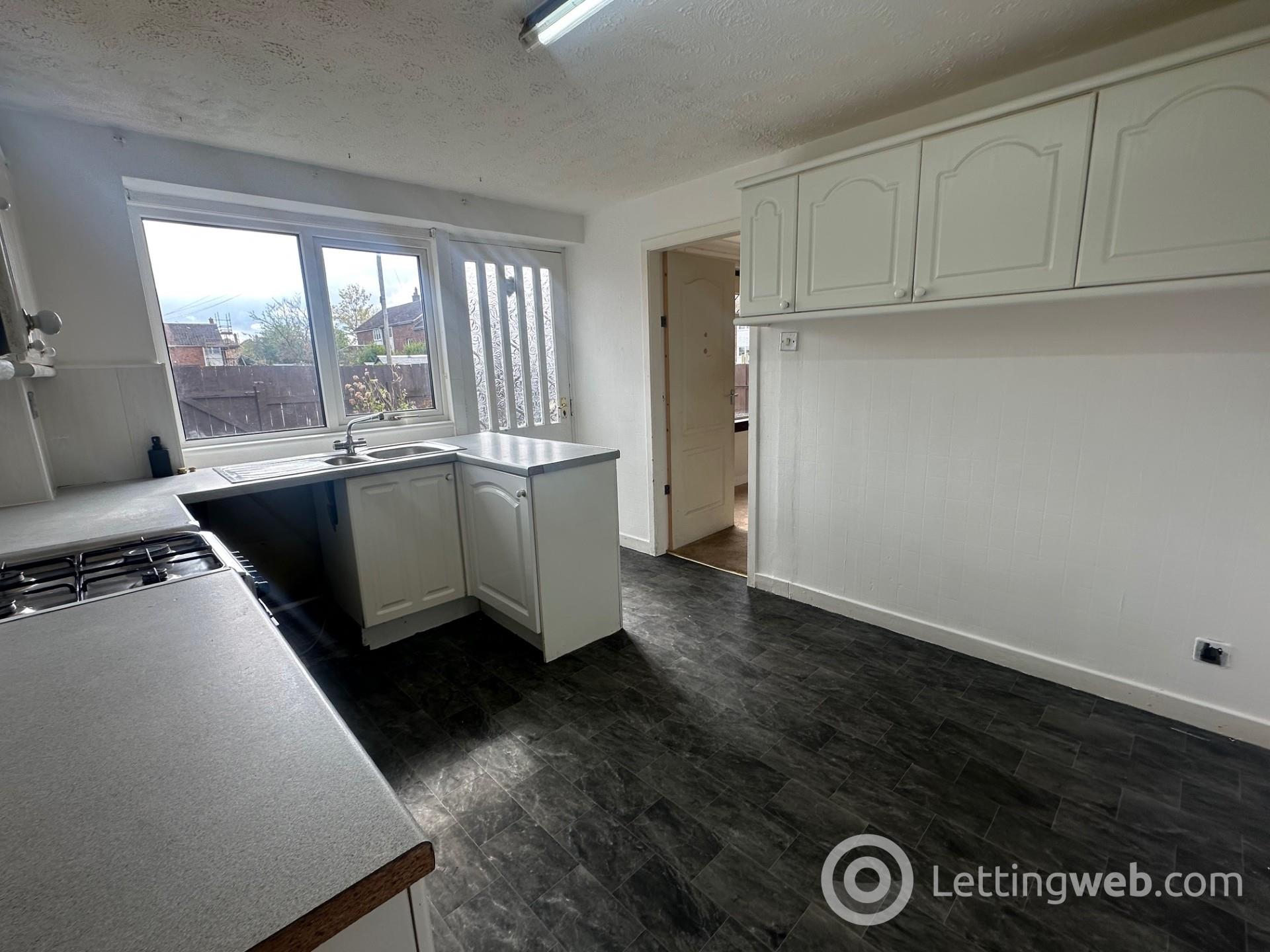 Property to rent in 17 Ferniehill Gardens, Edinburgh, EH17 7BA