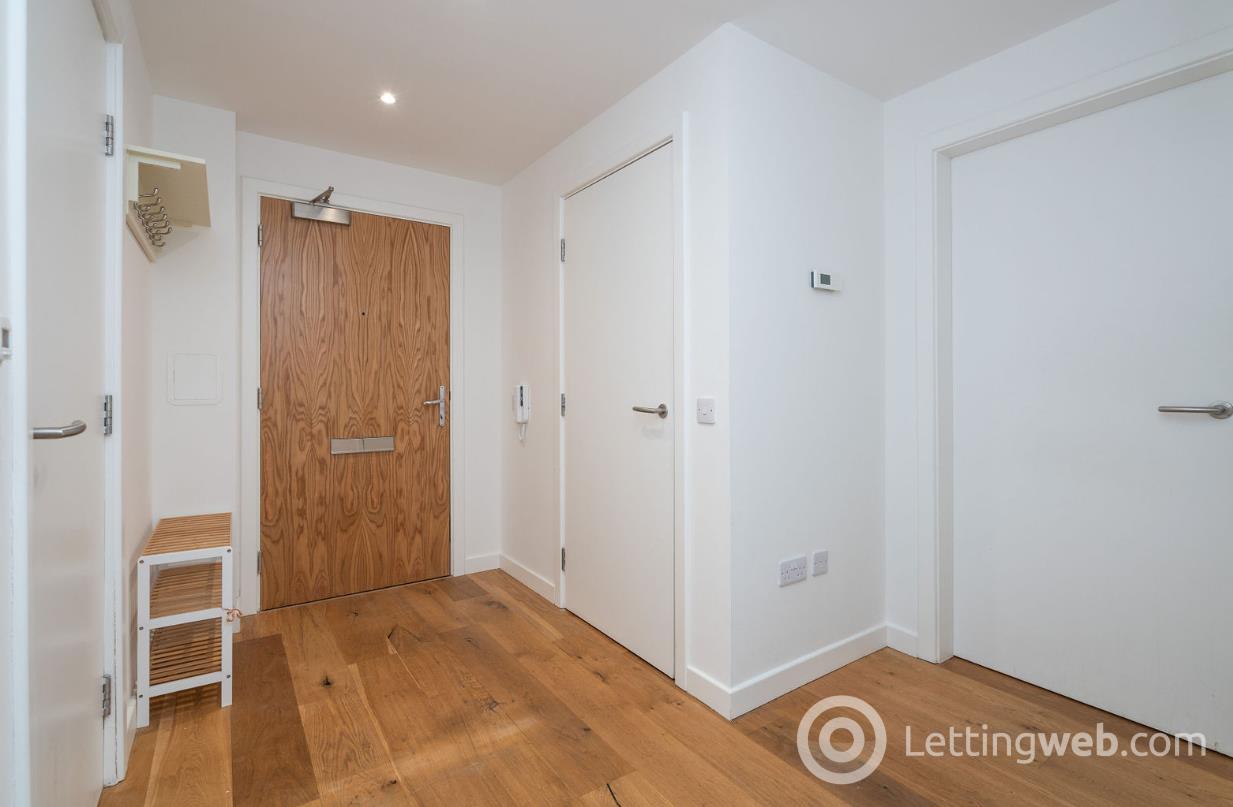Property to rent in Flat 6, 15 Hughes Close, Edinburgh, EH7 4FZ