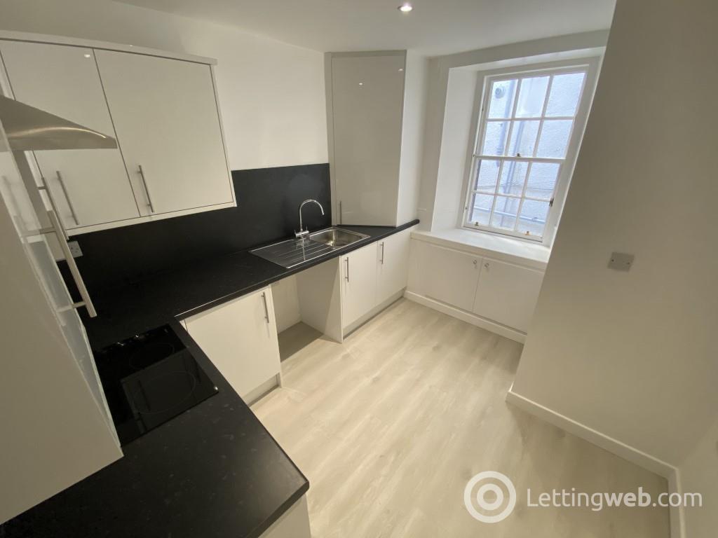 Property to rent in Flat 1, 77 High Street, Dalkeith, EH22 1JA