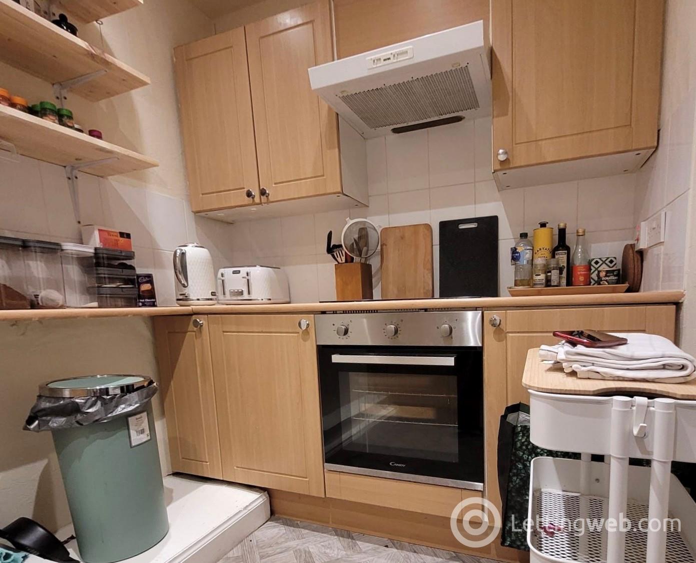 Property to rent in 5/4, Roseneath Street, Edinburgh, EH9 1JH