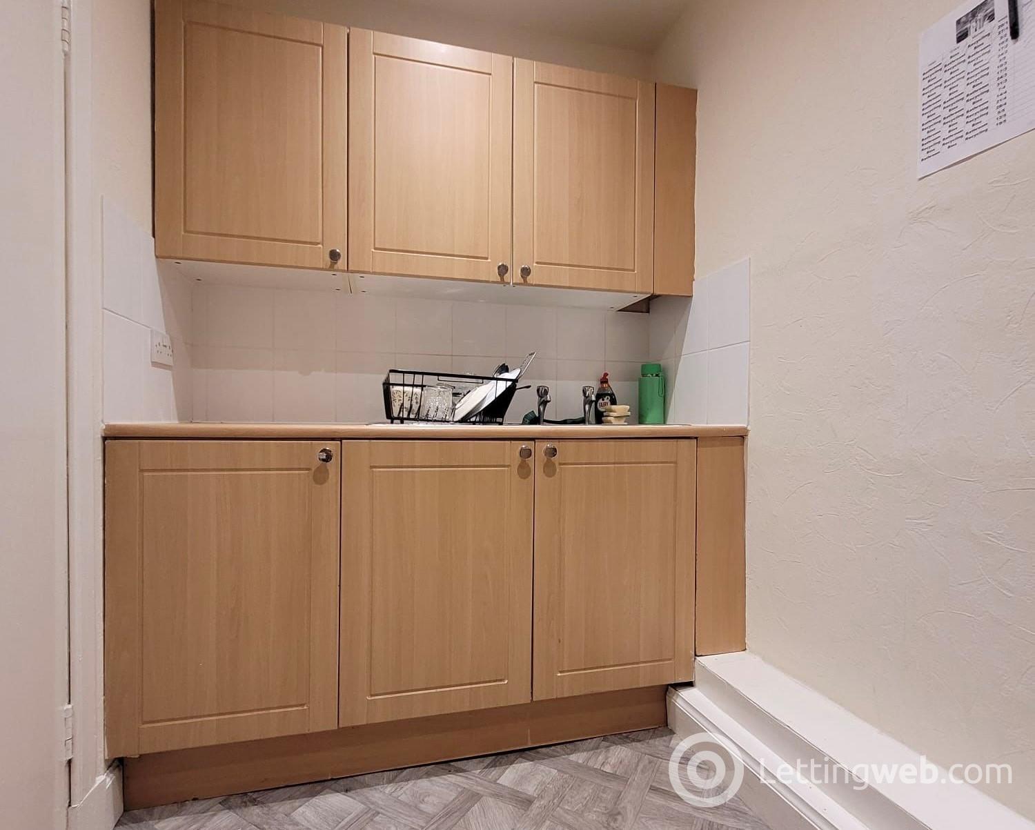 Property to rent in 5/4, Roseneath Street, Edinburgh, EH9 1JH