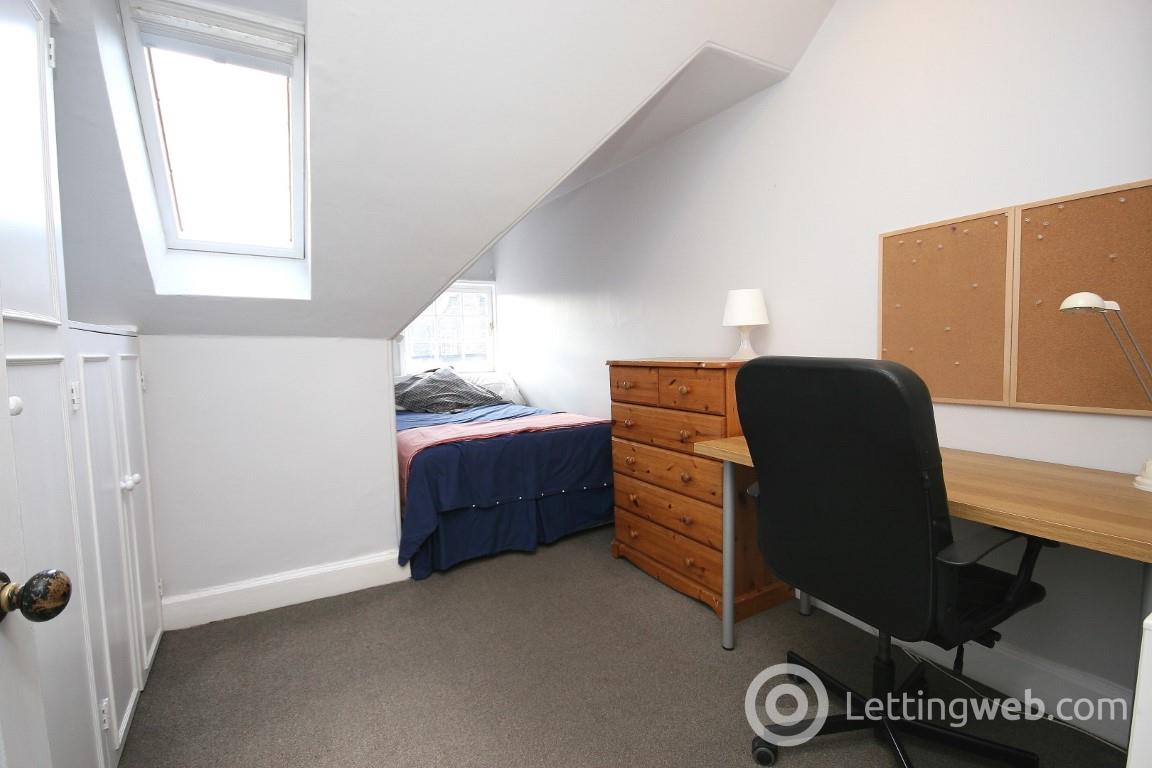Property to rent in 457/11, Lawnmarket, Edinburgh, EH1 2NT