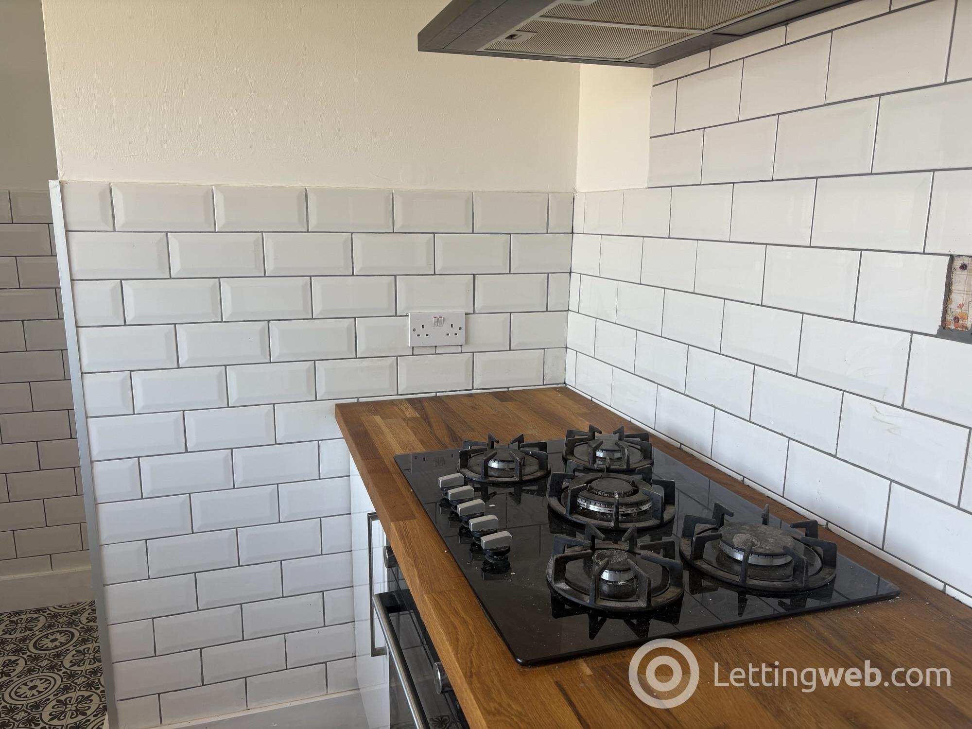 Property to rent in 19/5, Alan Breck Gardens, Edinburgh, EH4 7JA