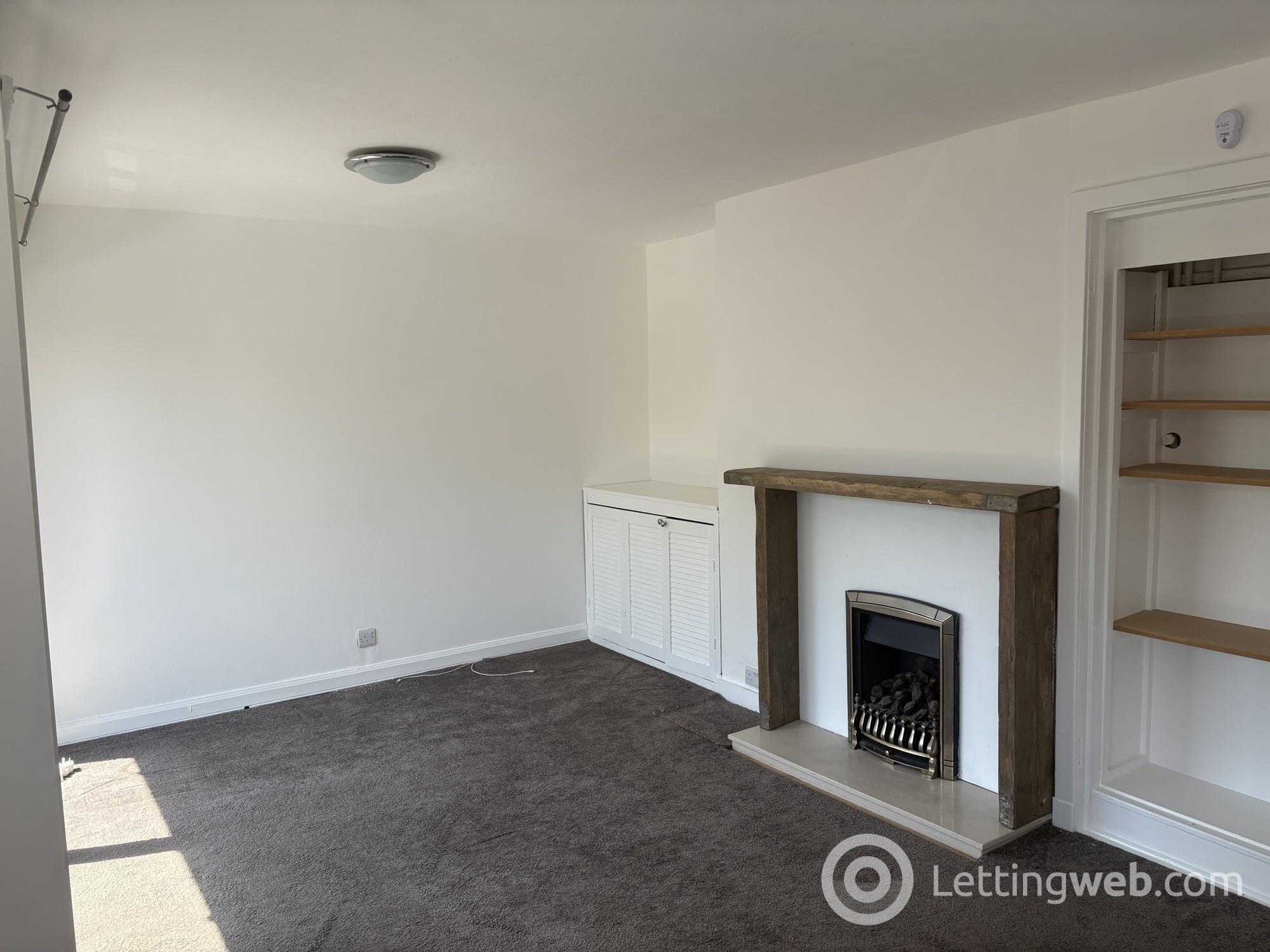 Property to rent in 19/5, Alan Breck Gardens, Edinburgh, EH4 7JA