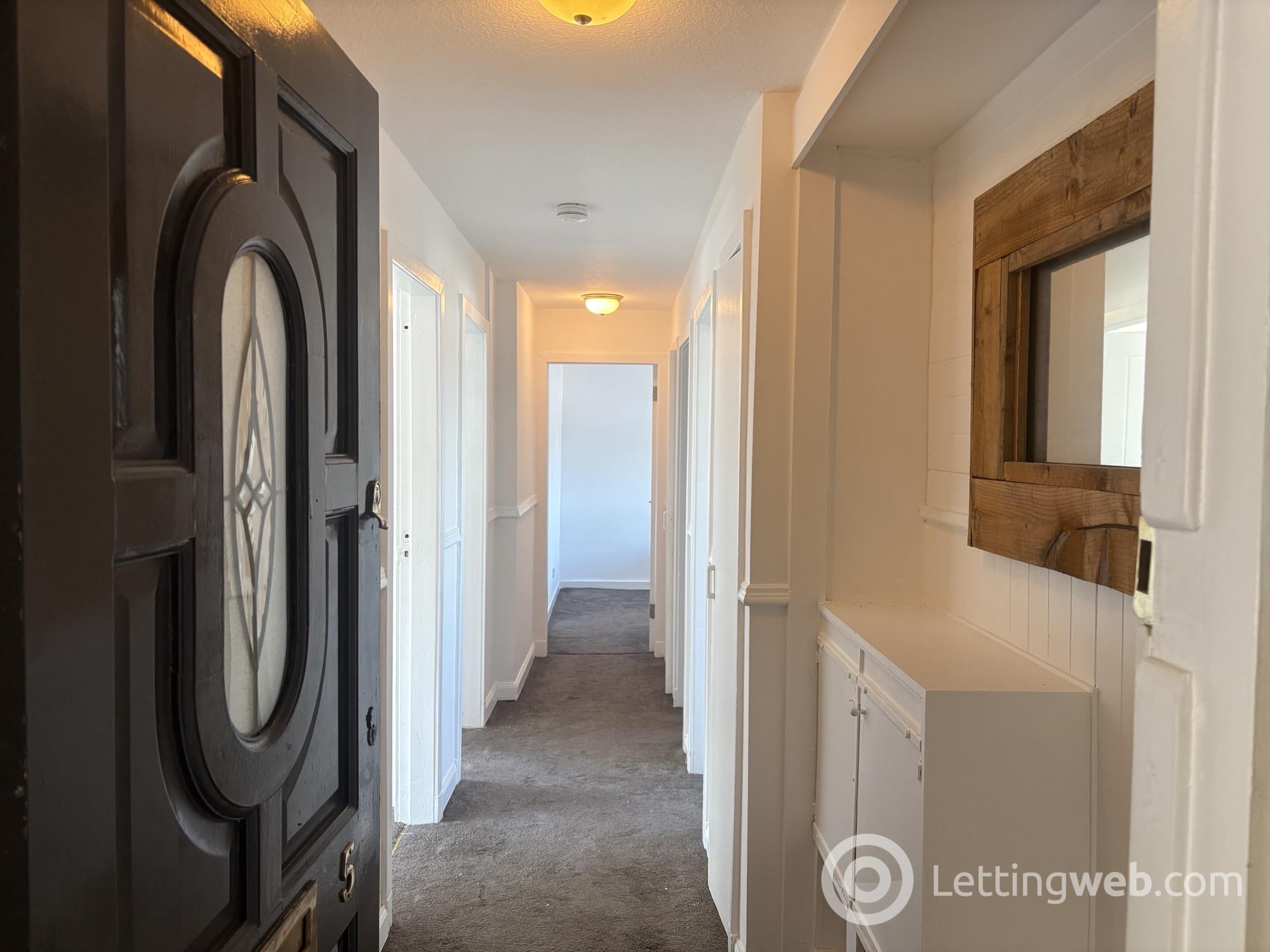 Property to rent in 19/5, Alan Breck Gardens, Edinburgh, EH4 7JA