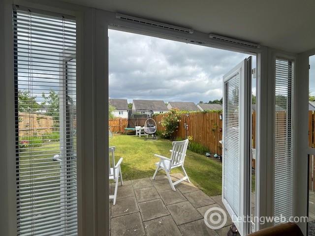 Property to rent in 12 College Medway, Eskbank, EH22 3FS