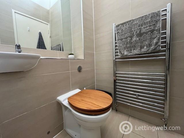 Property to rent in 224 Oxgangs Road North, Edinburgh, EH13 9EB