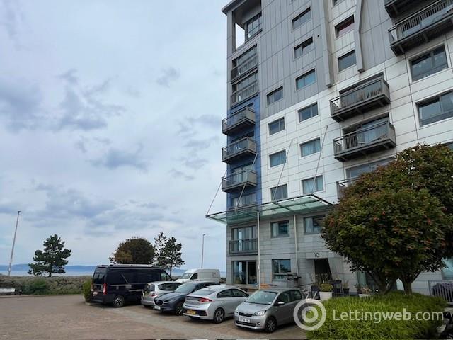 Property to rent in 10/31, Western Harbour Terrace, Edinburgh, EH6 6JN