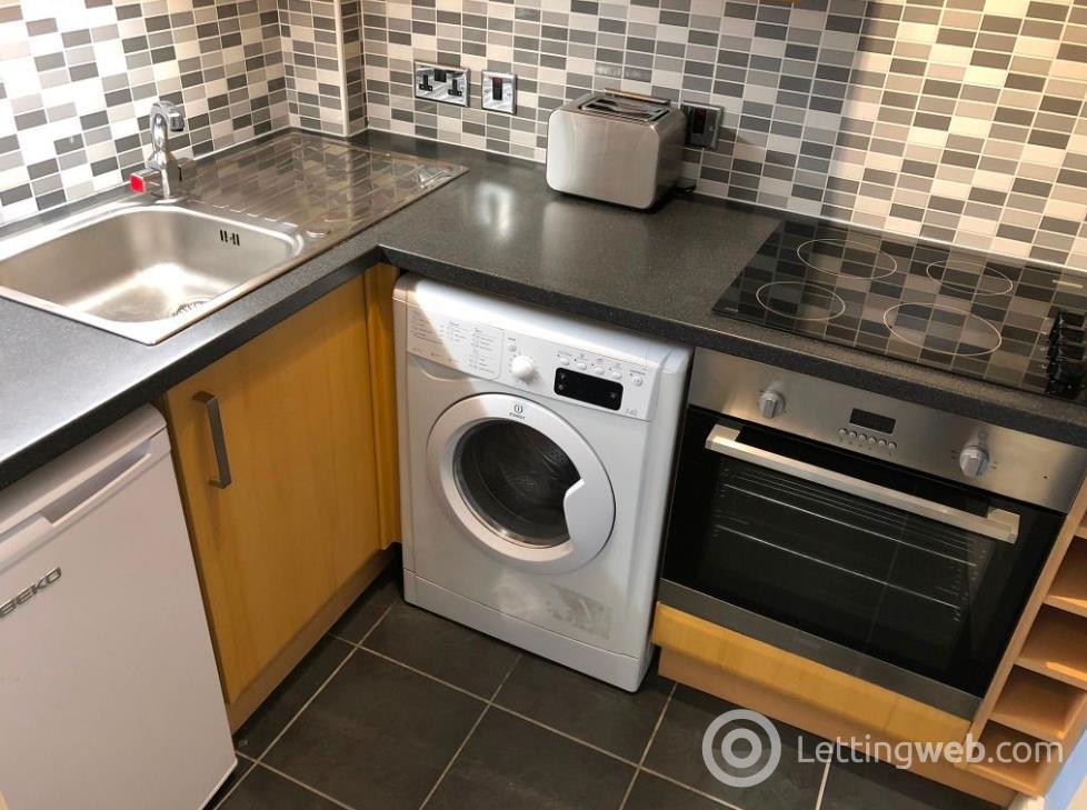 Property to rent in 12/12, (3F3) Wardlaw Terrace, Edinburgh, EH11 1TW