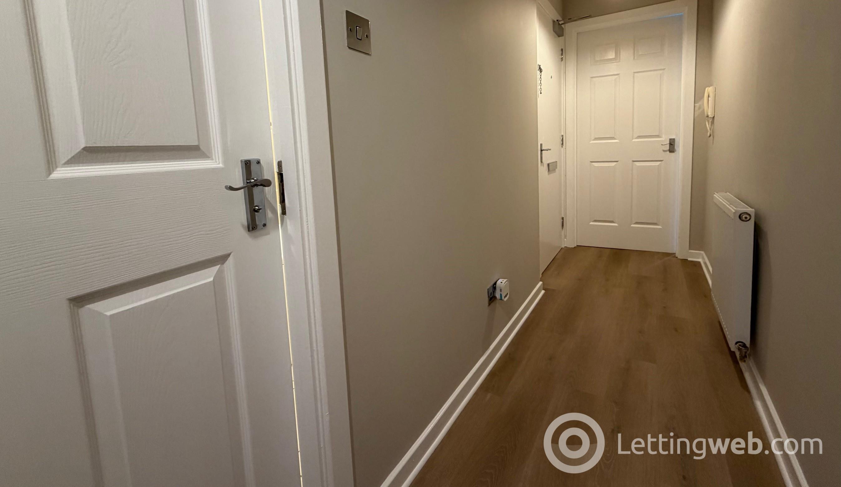 Property to rent in Flat 1, 16 Clockmill Lane, Edinburgh, EH8 8HY